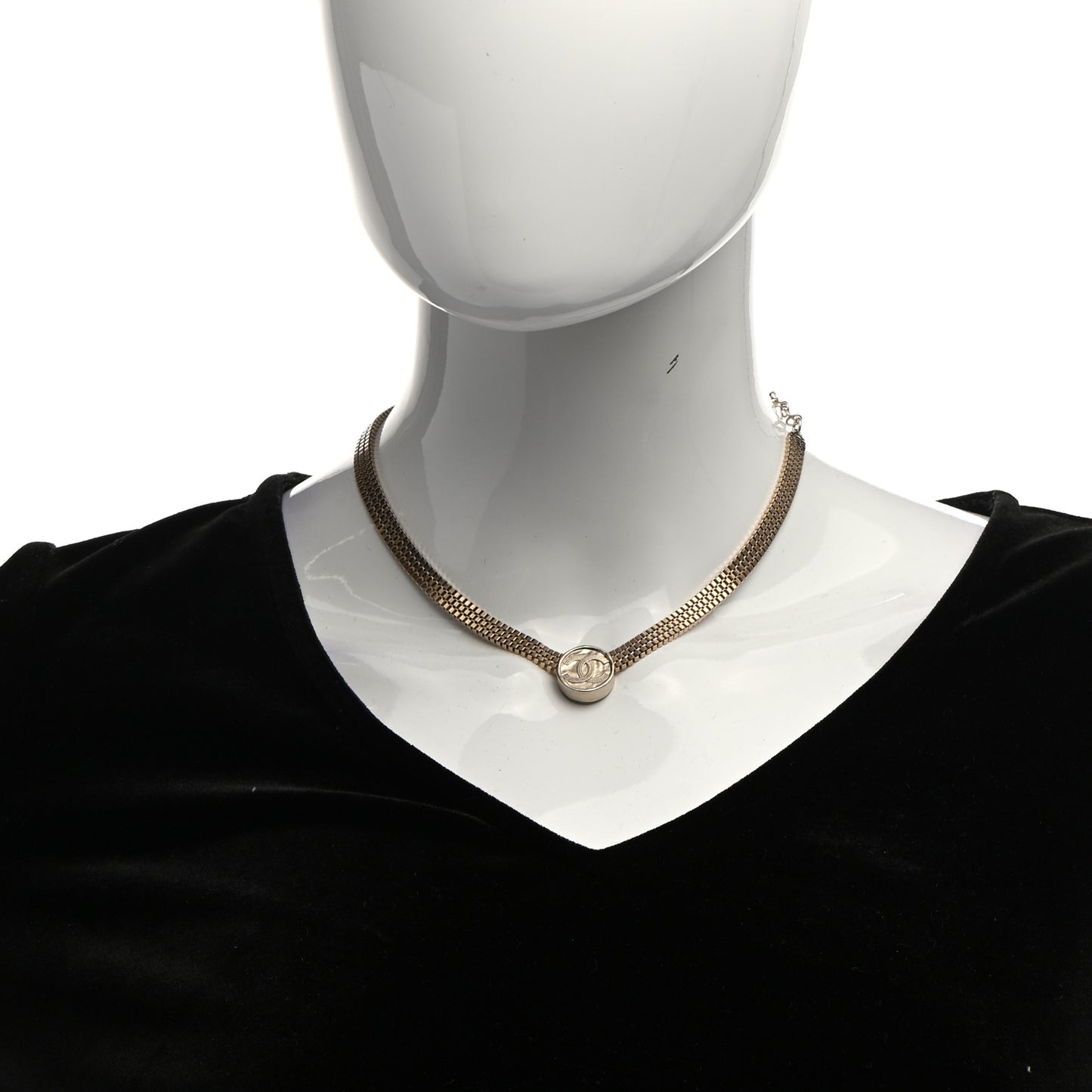 Metal Chain Link CC Medallion Choker Necklace Gold