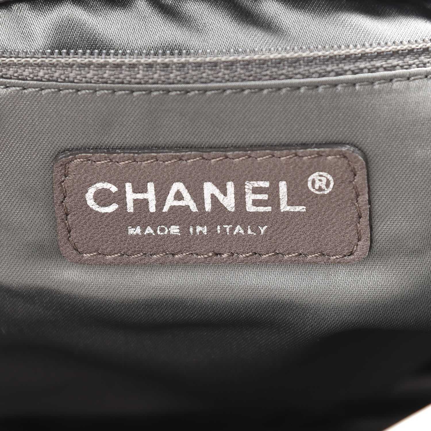 Chanel Crinkled Patent Modern Chain Flap White 6 of 9