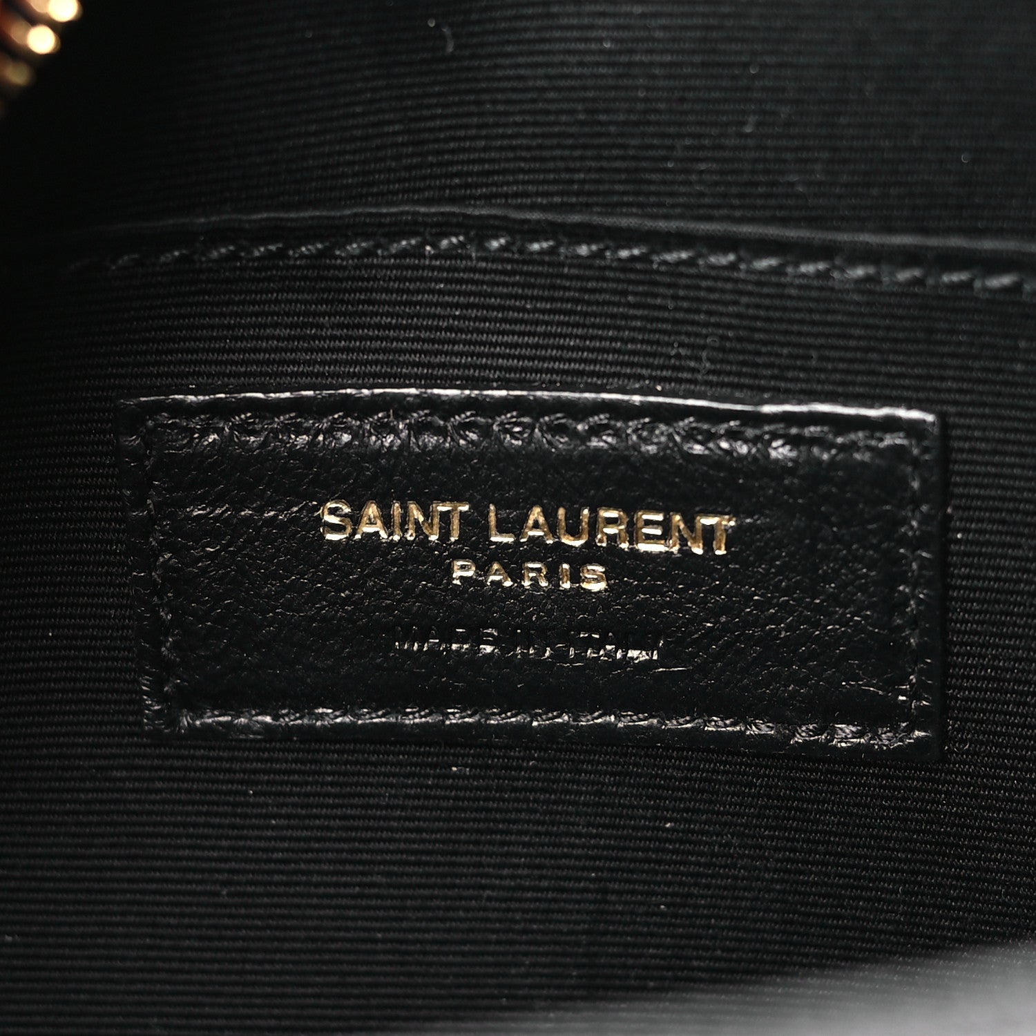 Saint Laurent Grain De Poudre Matelasse Chevron Quilted Round Vinyle Camera Bag Black 6 of 9