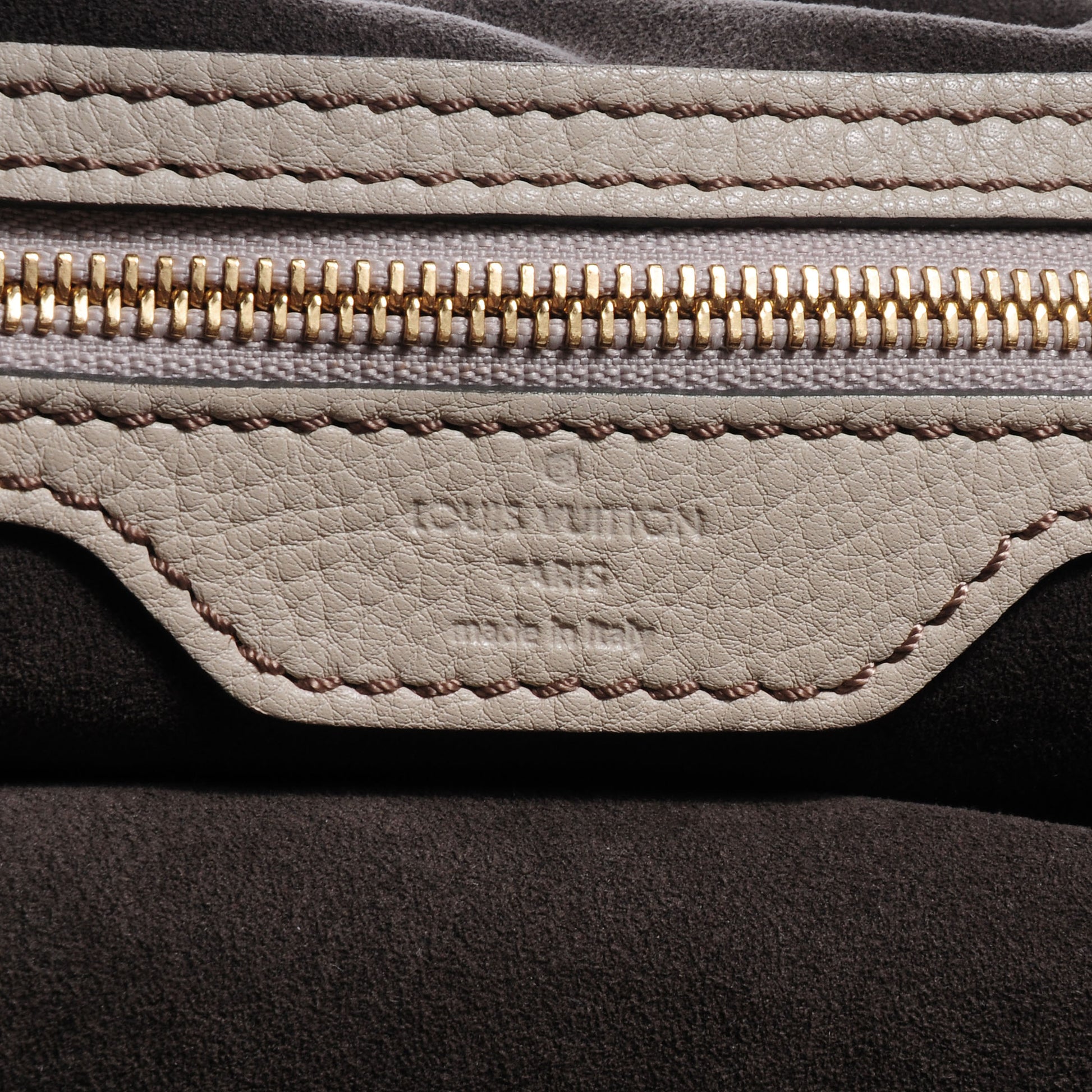 Louis Vuitton Mahina L Gris 6 of 7