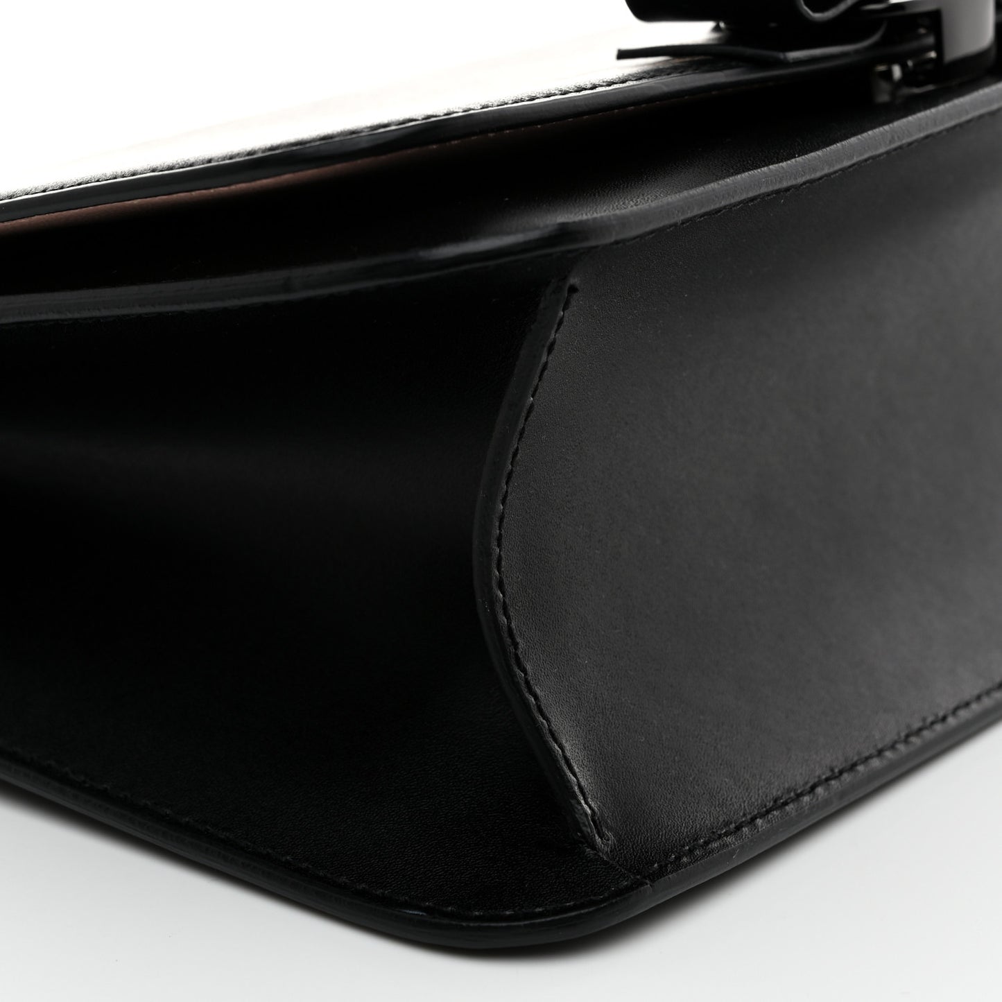 Smooth Calfskin Vara Bow Chain Flap Crossbody Black