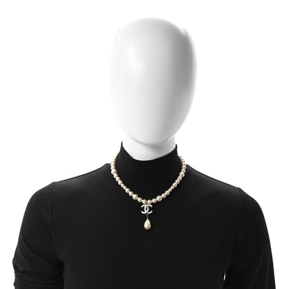 Chanel Pearl CC Drop Necklace Gold 4 of 4