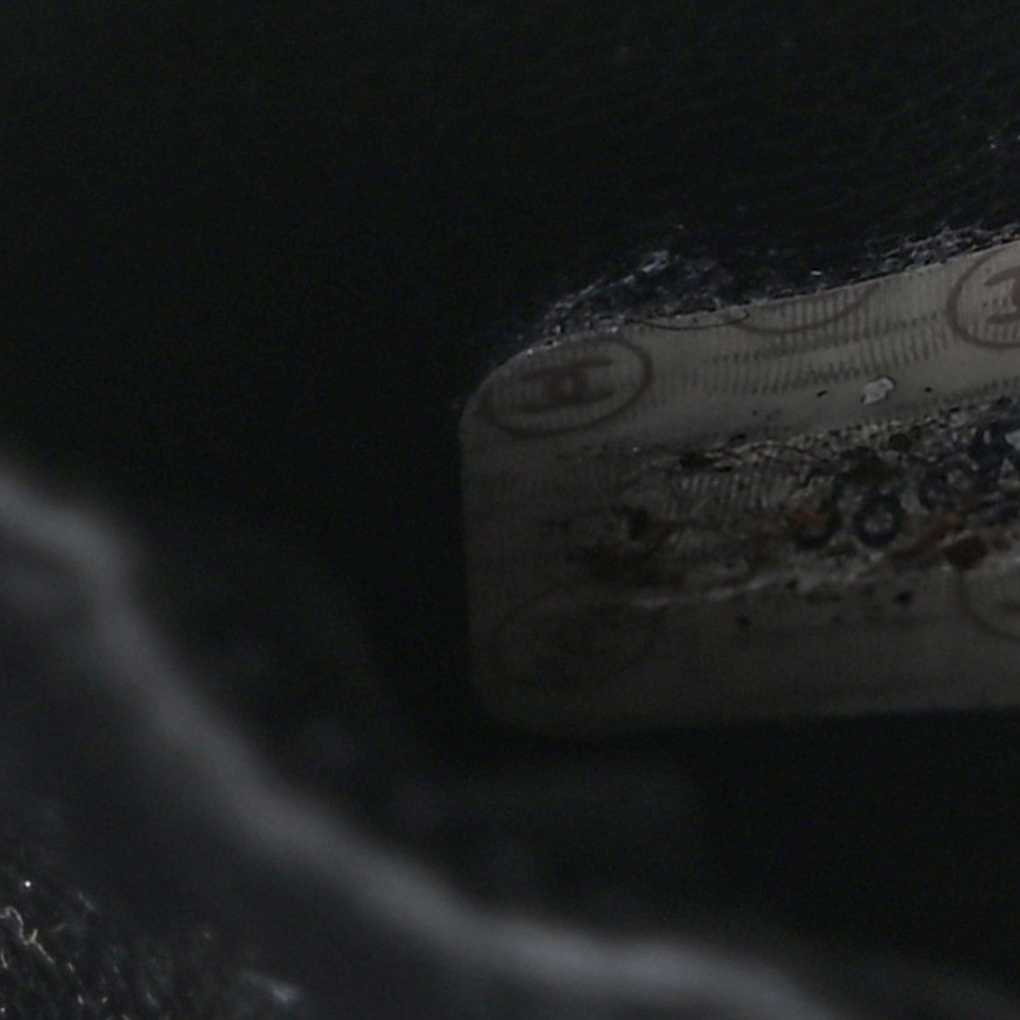 Chanel Caviar CC Vanity Cosmetic Case Black 7 of 15