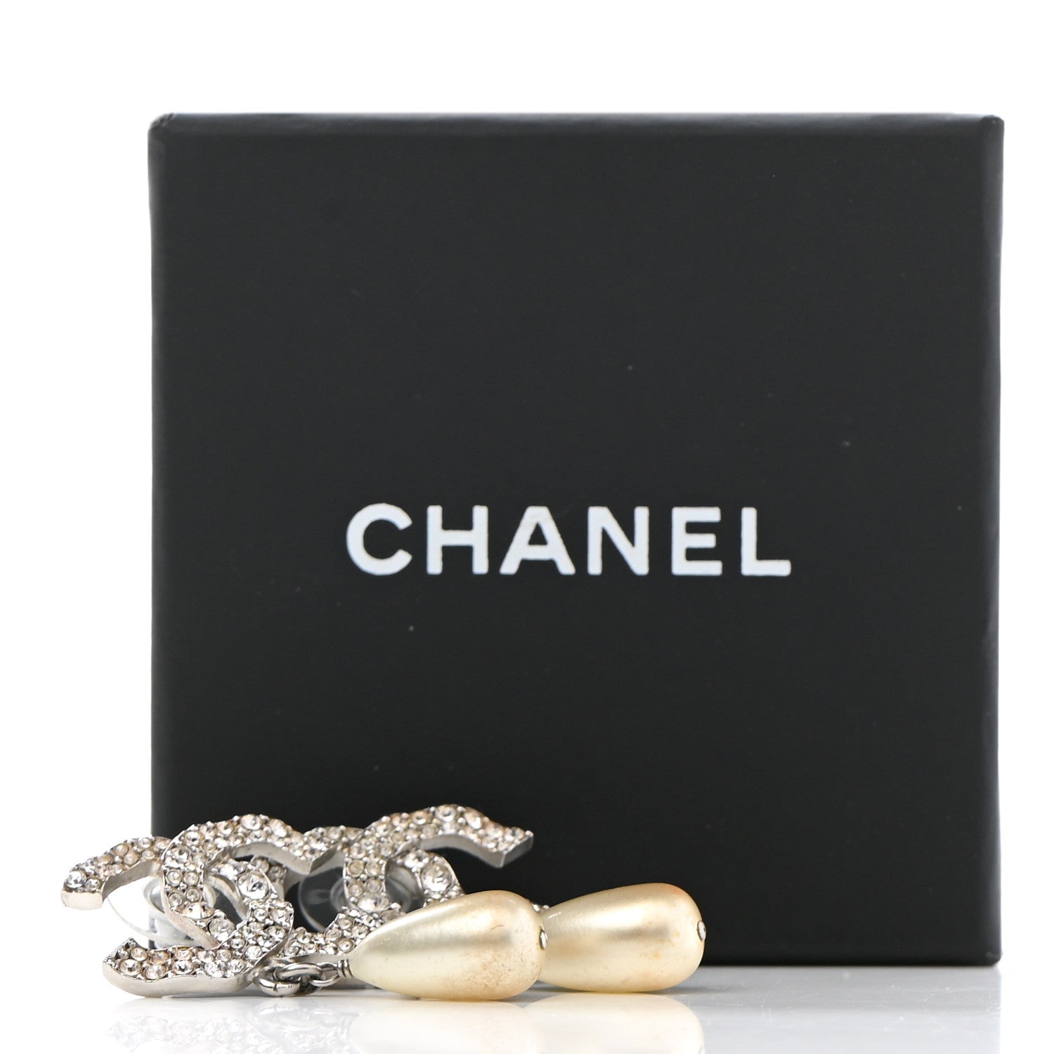Chanel Crystal Pearl CC Drop Darling Bows Earrings Silver Pearly White 7 of 7
