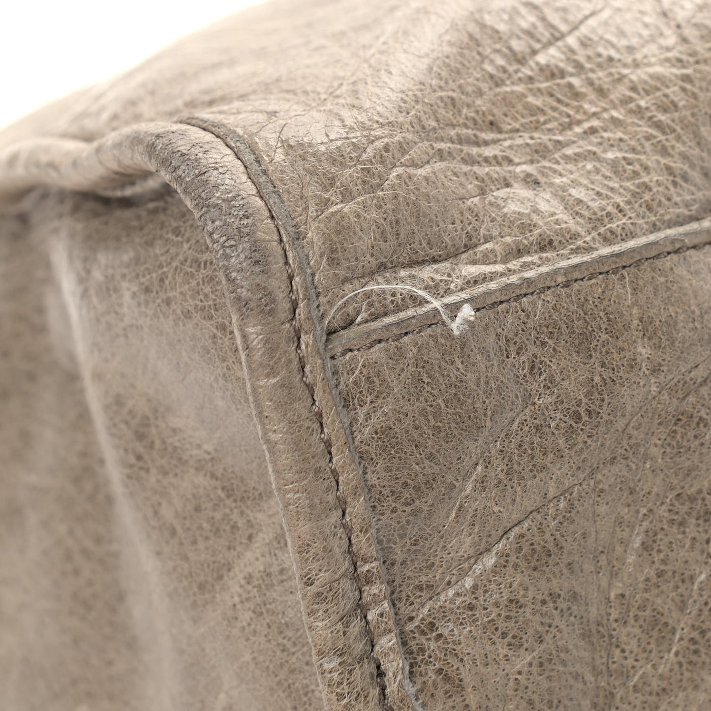 Chevre Classic Hardware City Taupe