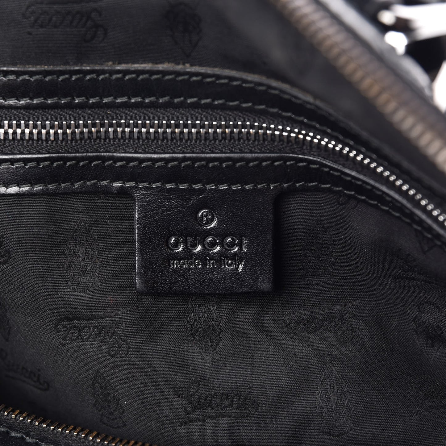 Imprime Monogram Medium Joy Stud Boston Black