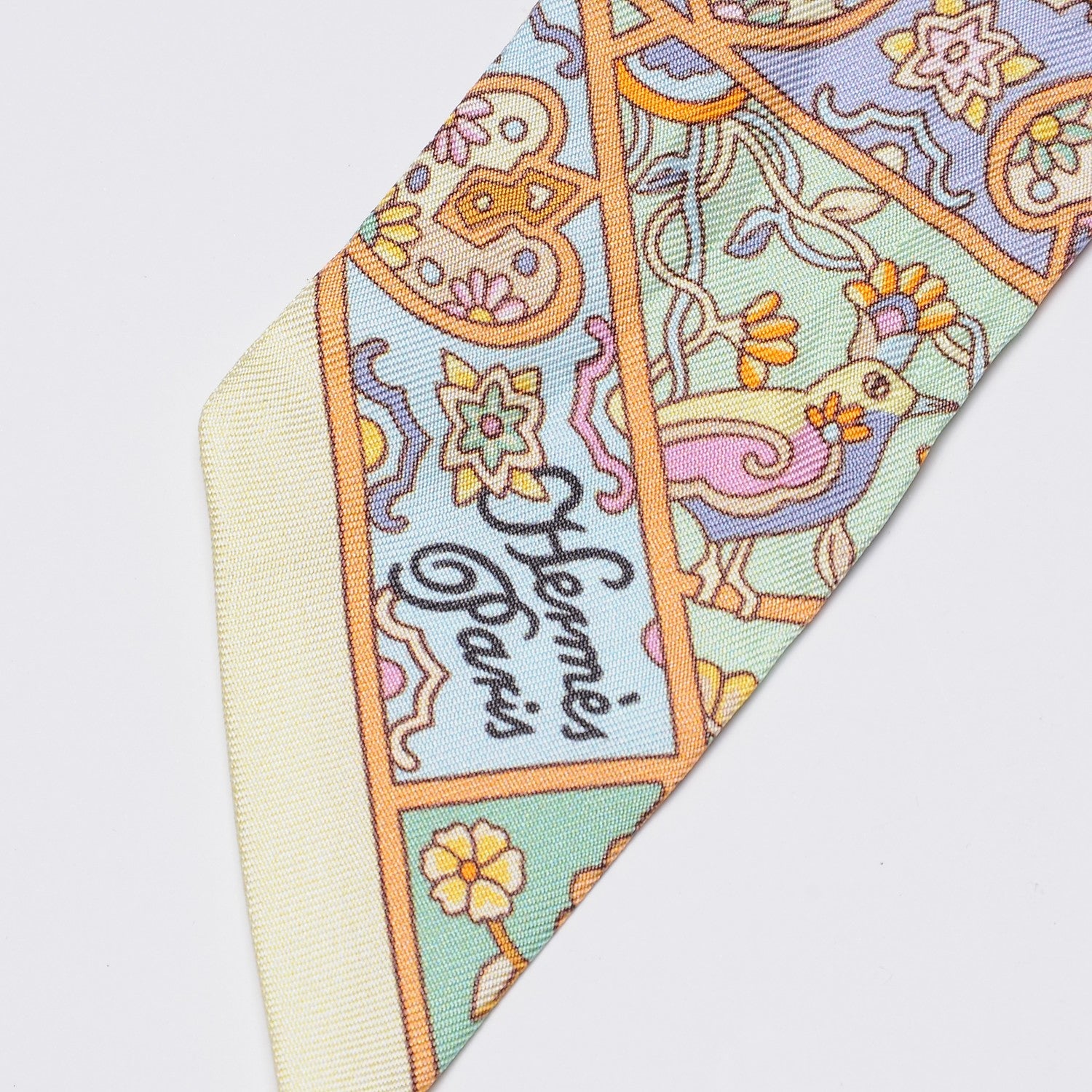 Hermes Silk Au Pays Des Oiseaux Fleurs Twilly 4 of 5