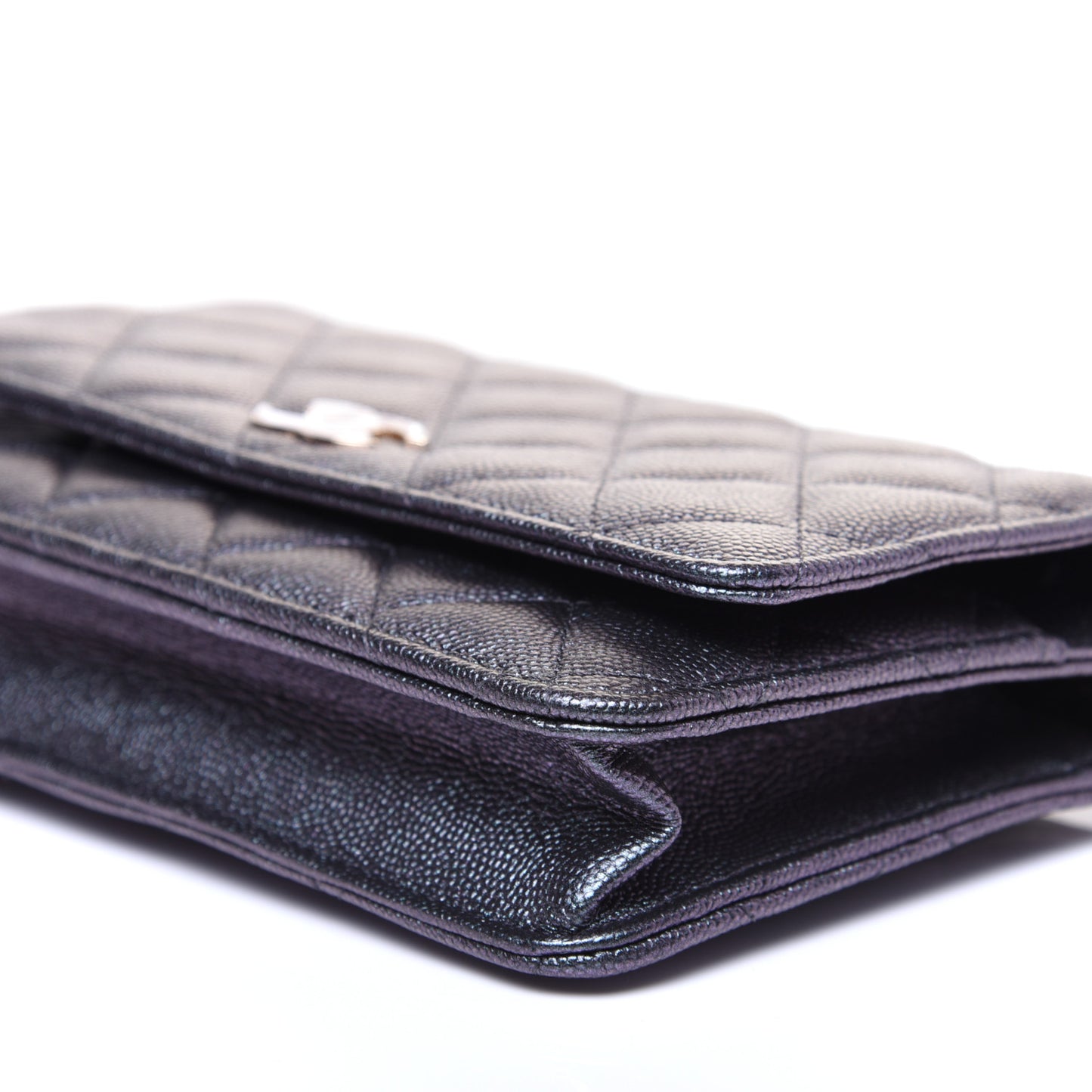 Iridescent Caviar Quilted Wallet On Chain WOC Black