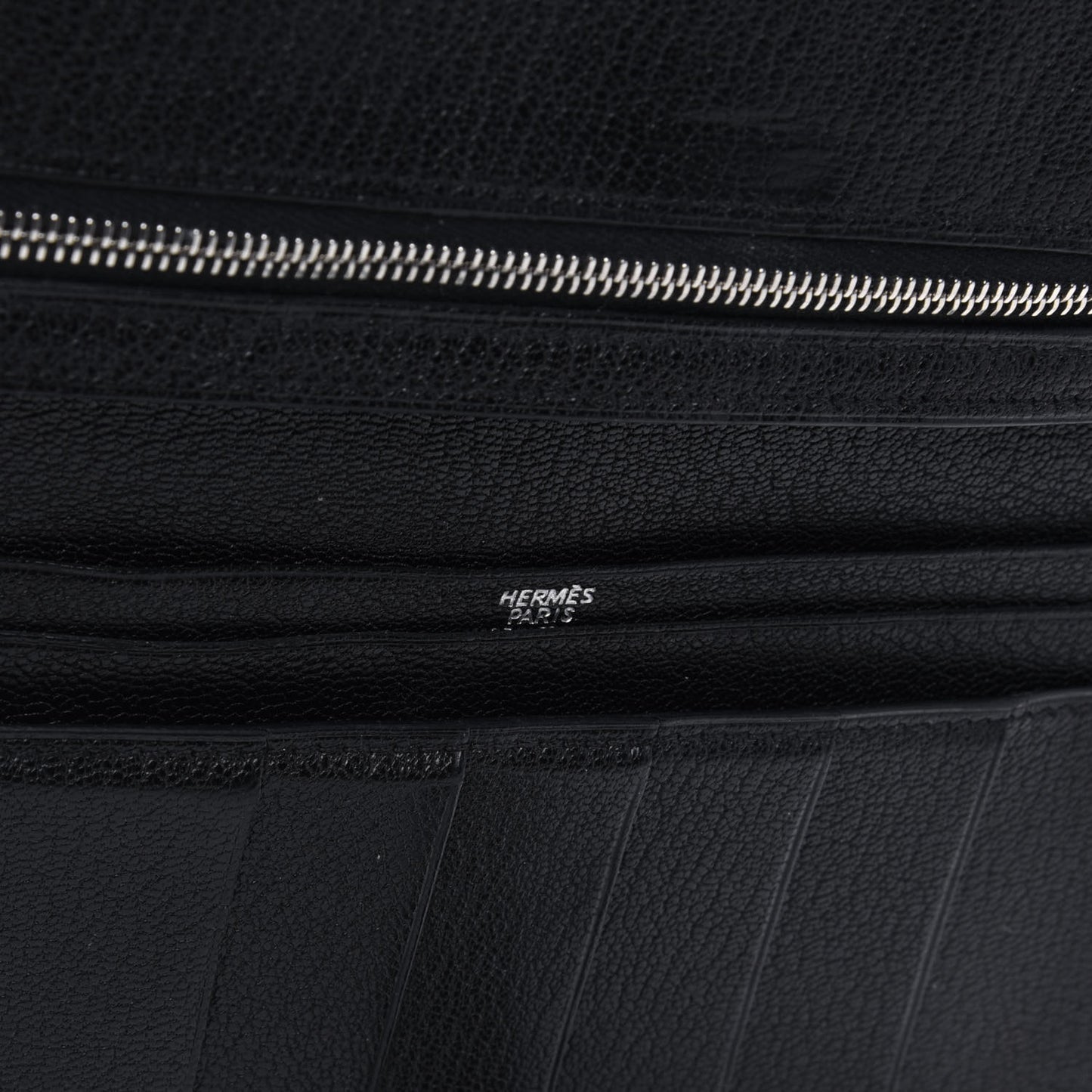 Chevre Mysore Bearn Gusset Wallet Black