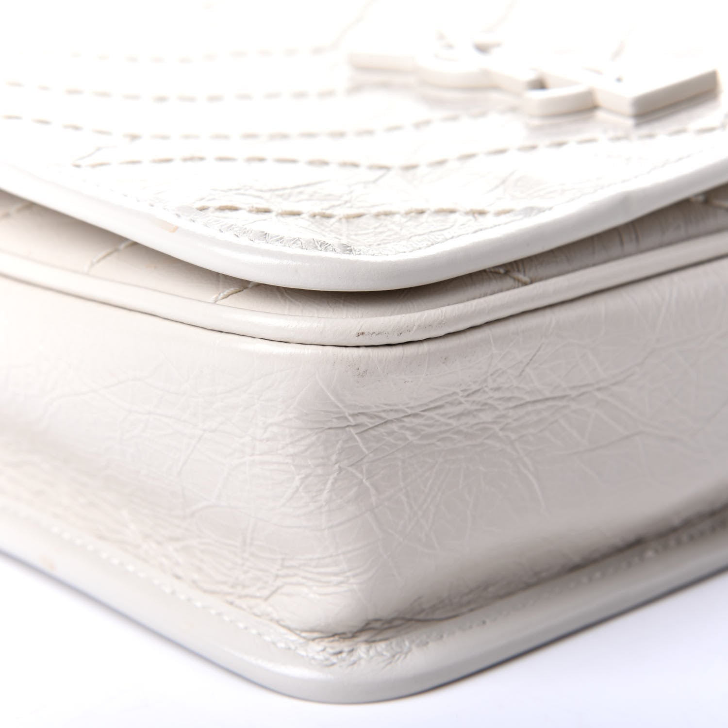 Saint Laurent Crinkled Calfskin Matelasse Monogram Niki Chain Wallet Crema Soft 5 of 5