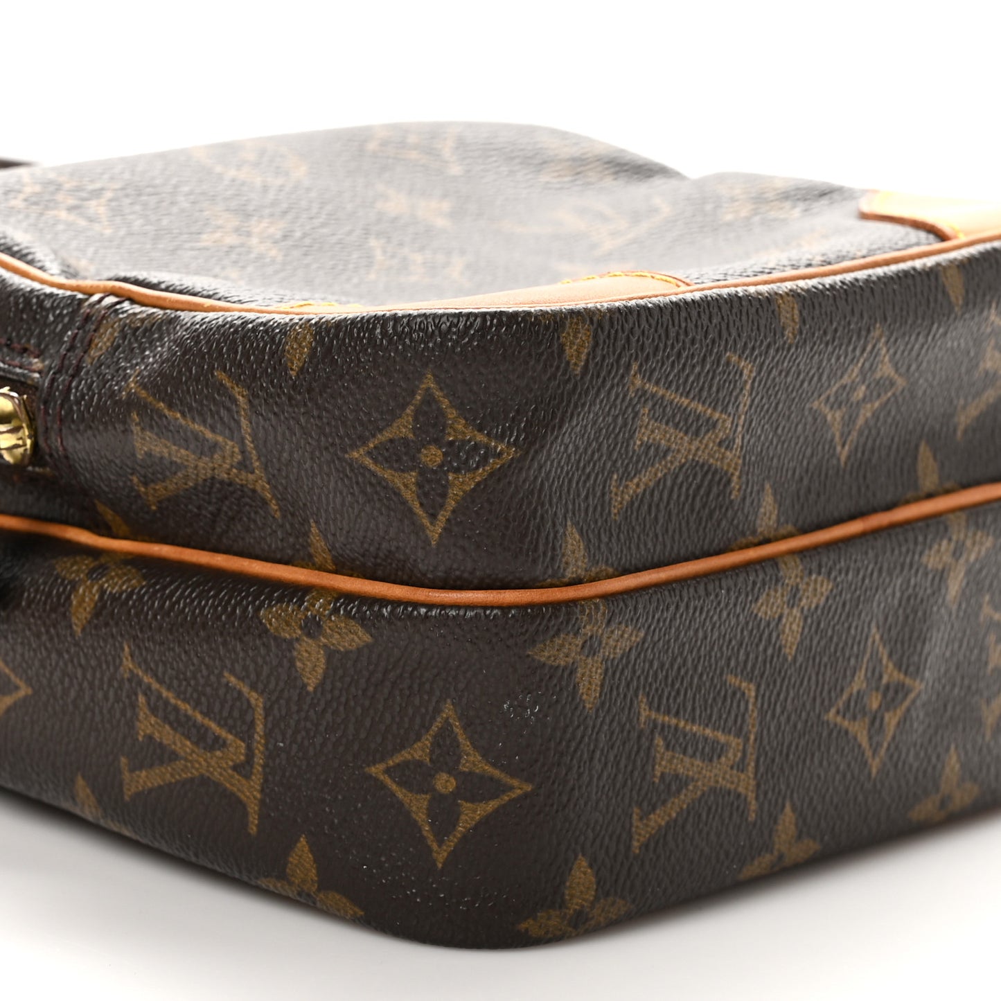 Monogram Amazone