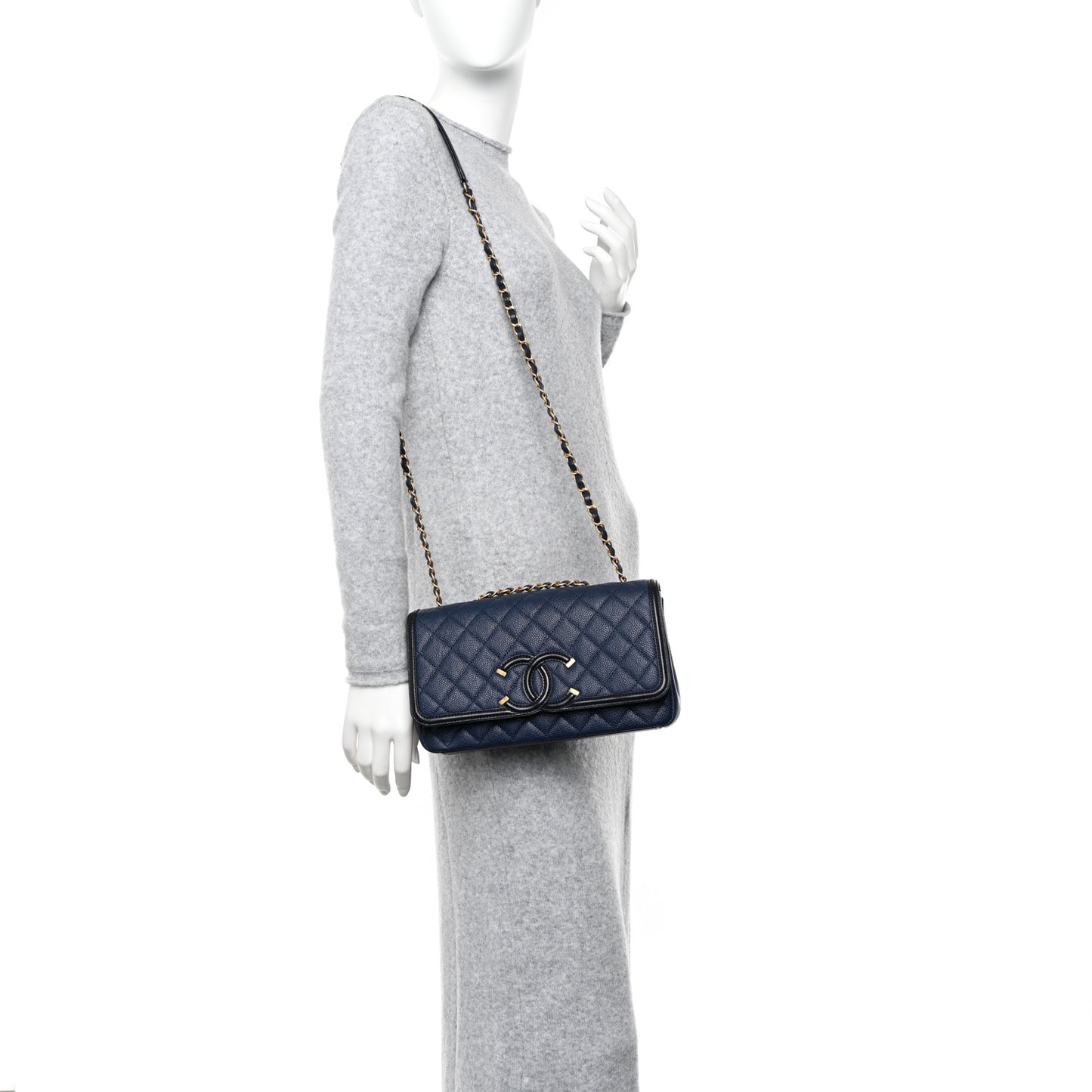 Caviar Quilted Medium CC Filigree Flap Navy Black