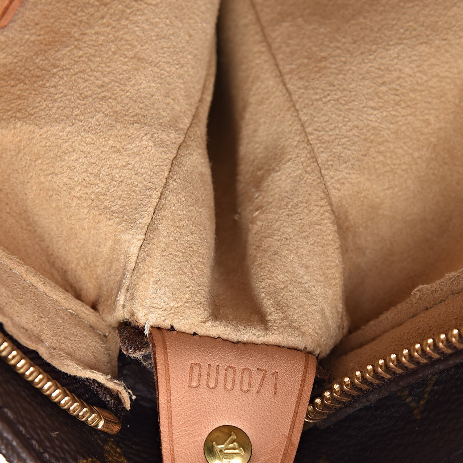 Louis Vuitton Monogram Looping GM 7 of 12