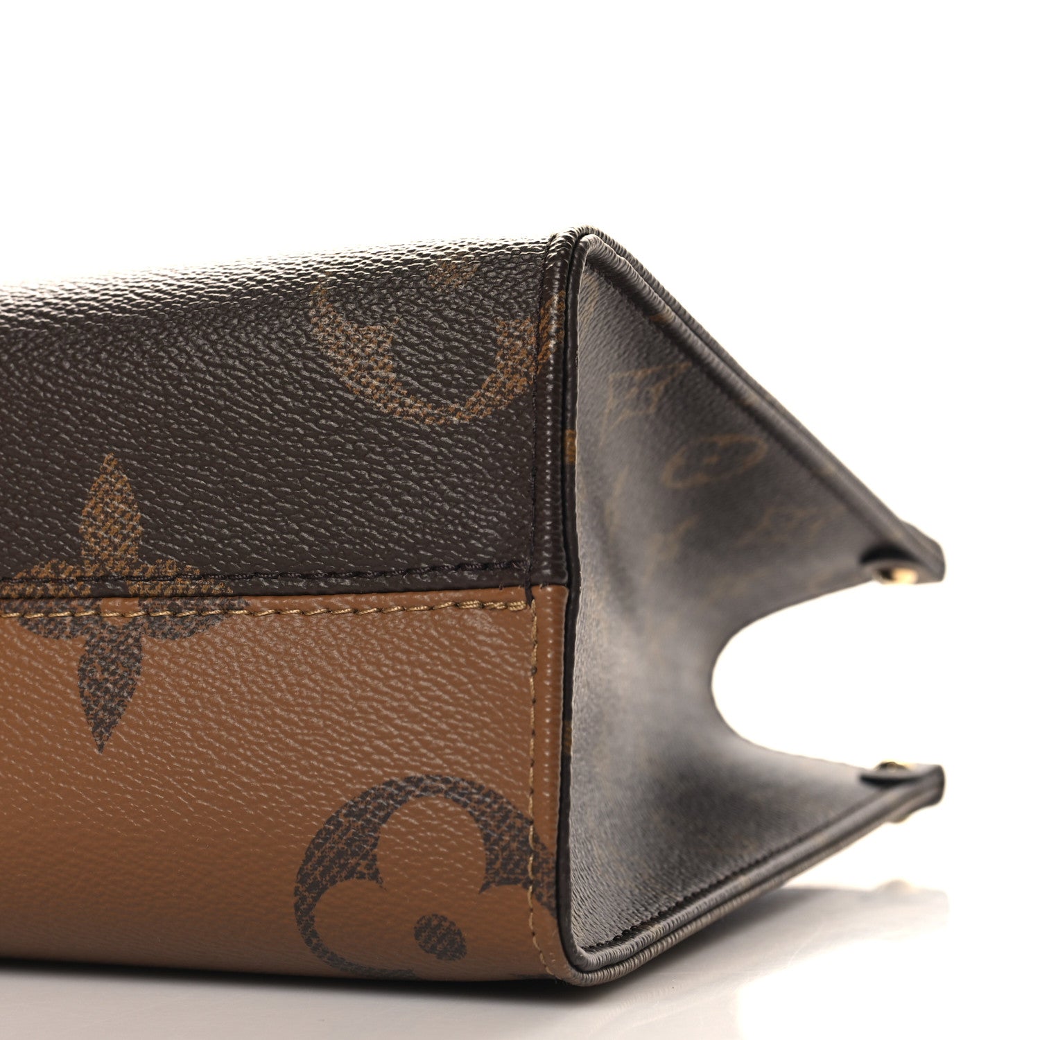 Louis Vuitton Reverse Monogram Giant Onthego PM 9 of 9