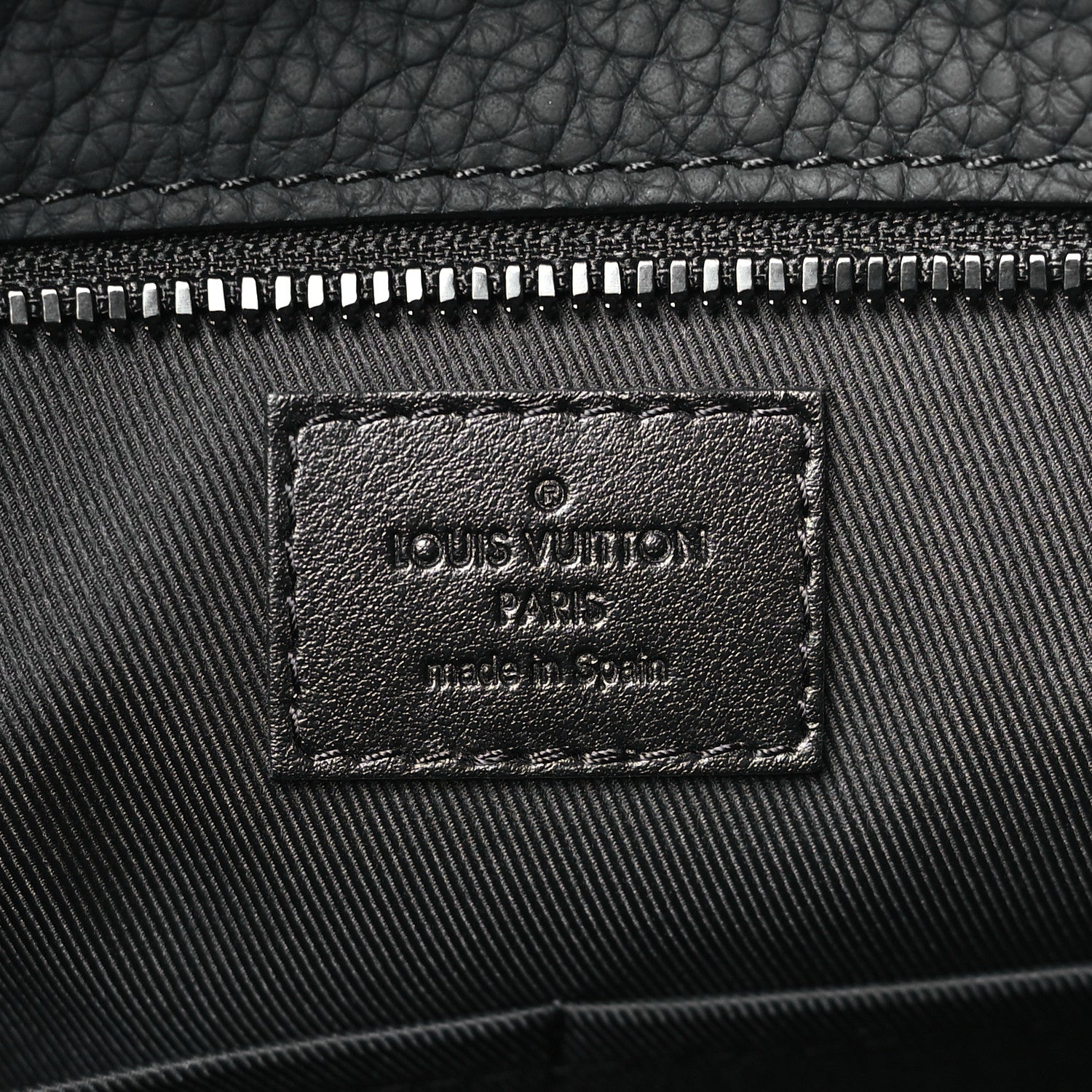 Louis Vuitton Taurillon Christopher Tote Black 6 of 8