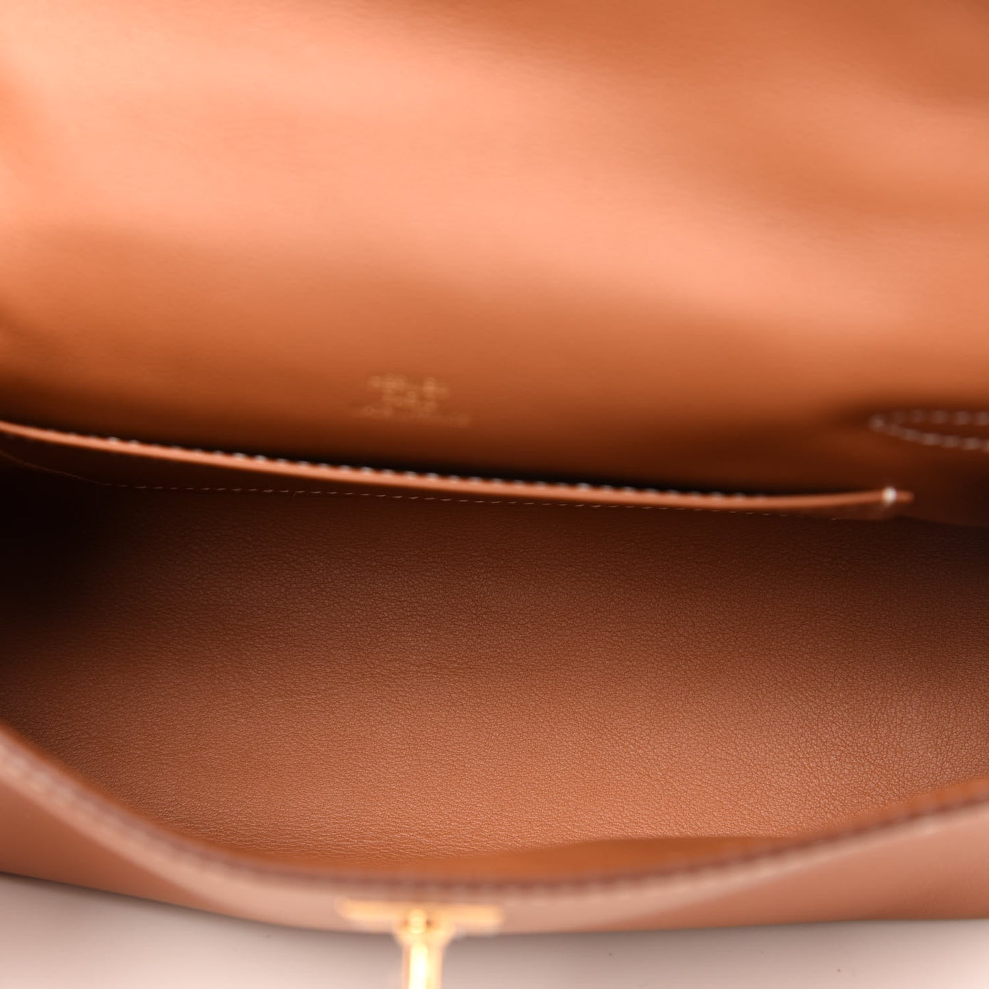 Swift Kelly Pochette Clutch Gold