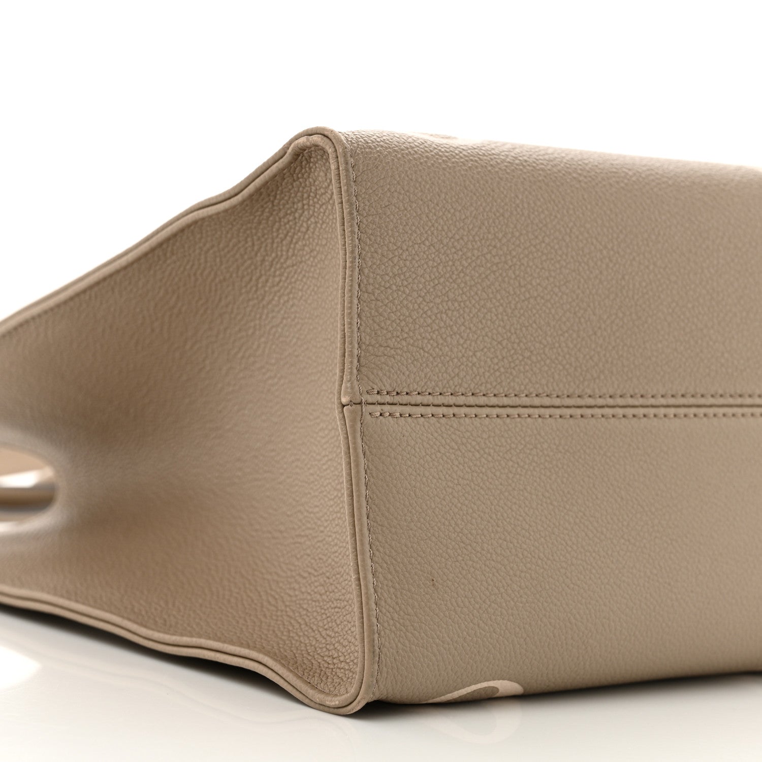 Louis Vuitton Empreinte Monogram Giant Onthego MM Tourterelle Creme 8 of 12