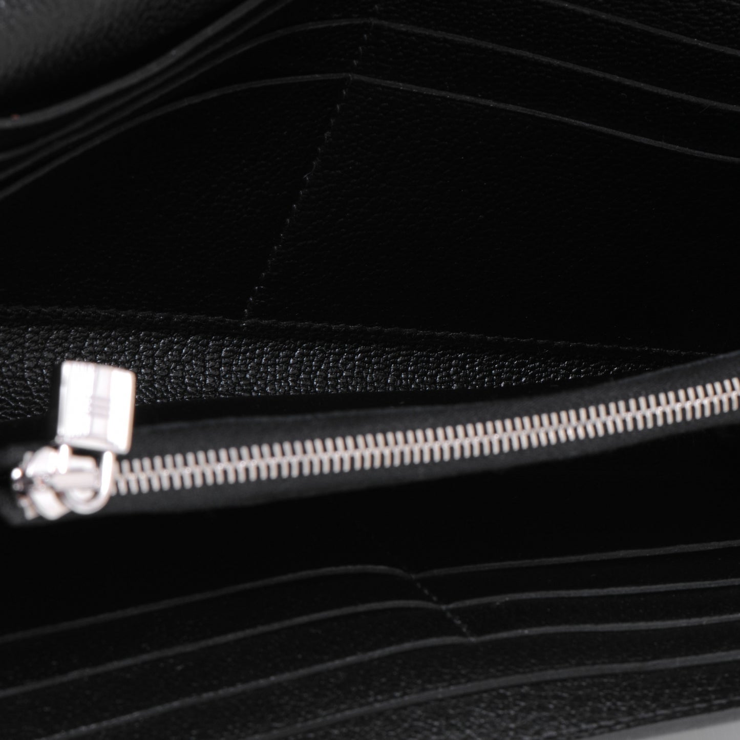 Chevre Kelly Longue Wallet Black