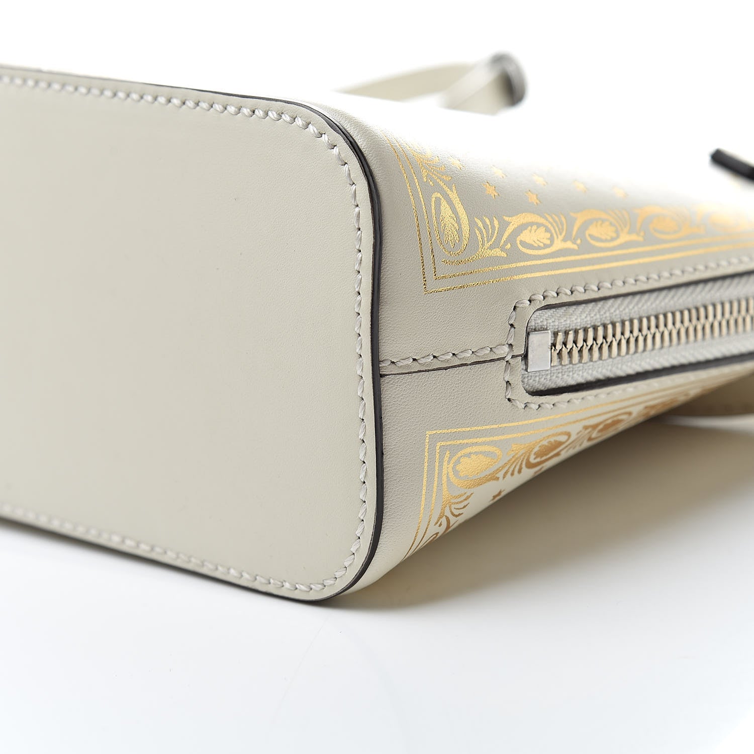 Gucci X SEGA Calfskin GUCCY Stars Mini Dome Shoulder Bag Mystic White Gold 10 of 10