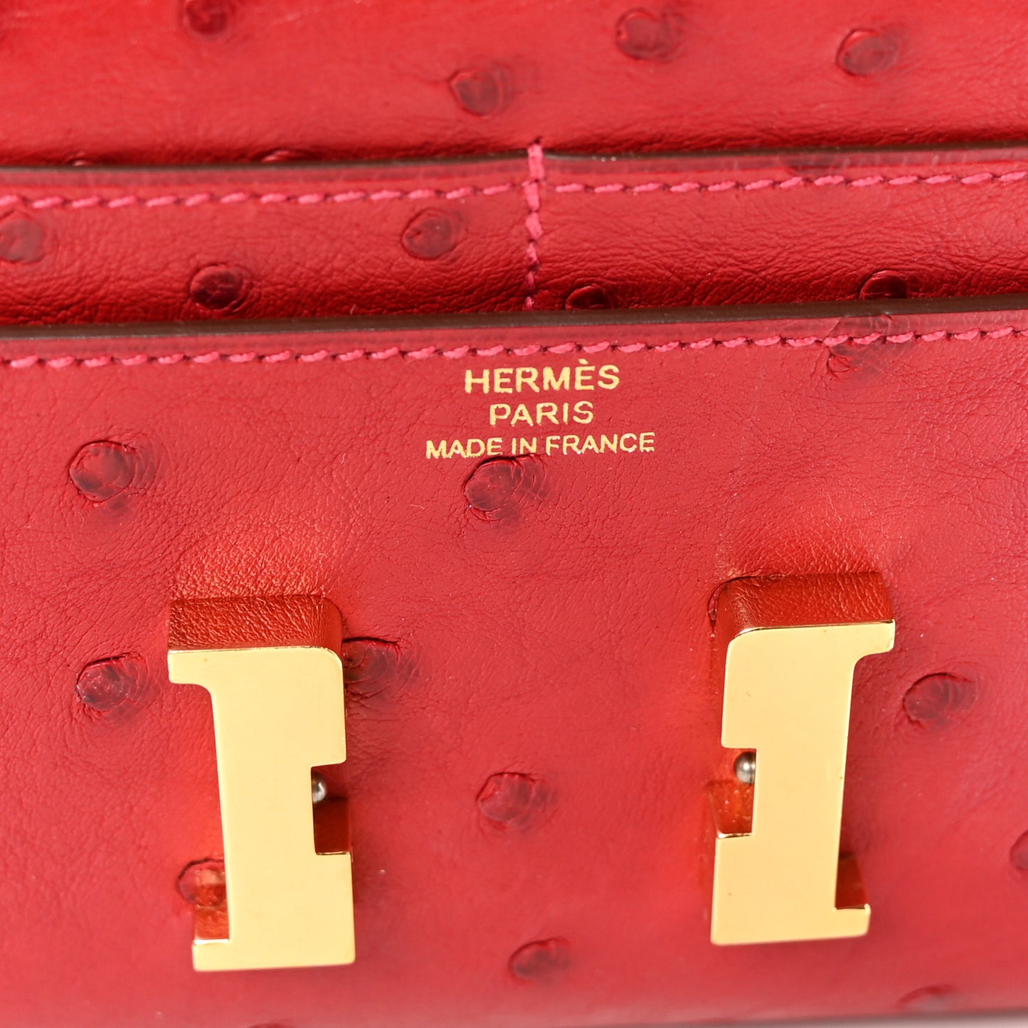Ostrich Constance Short Wallet Rouge Vif