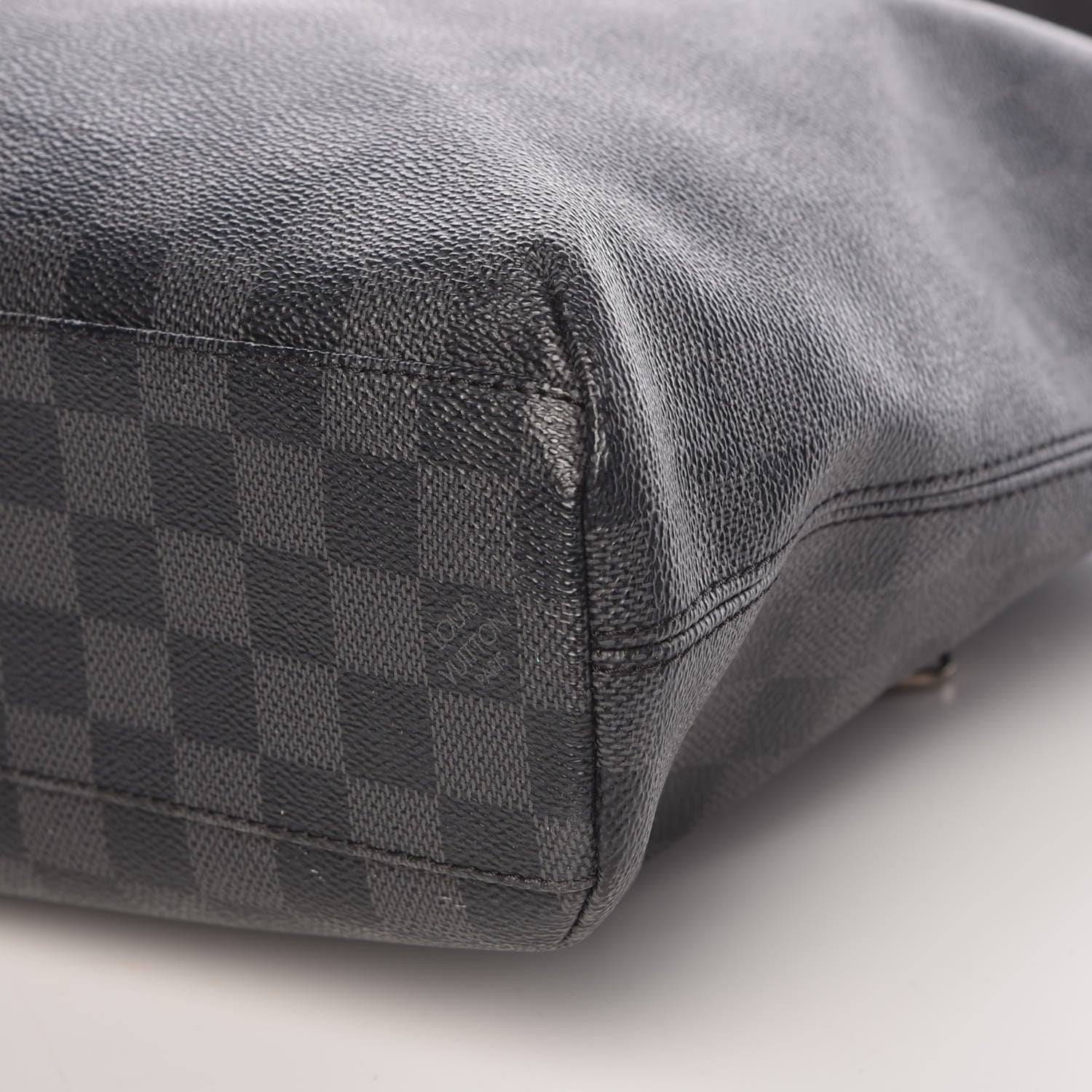 Louis Vuitton Damier Graphite Mick MM 12 of 12