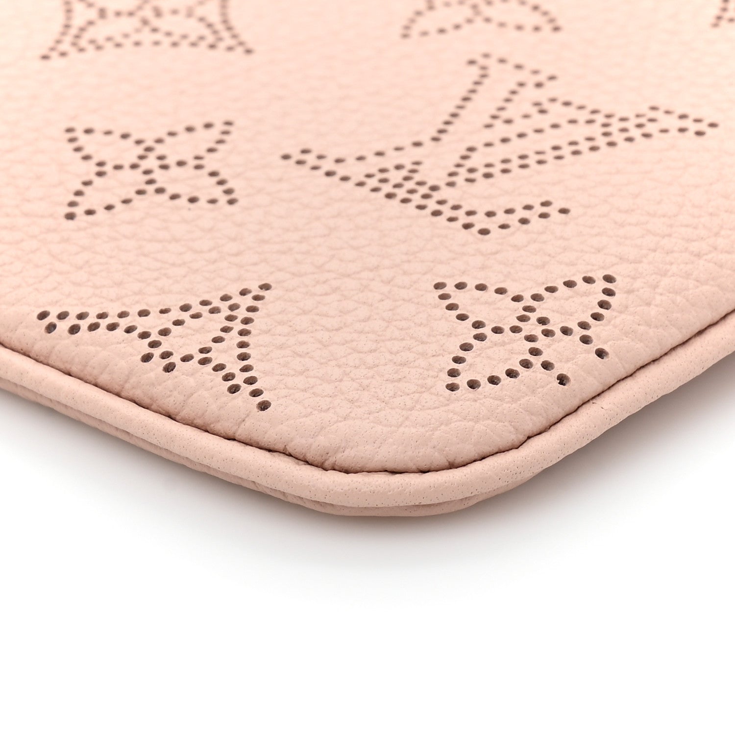 Louis Vuitton Mahina Key Pouch Magnolia 7 of 10