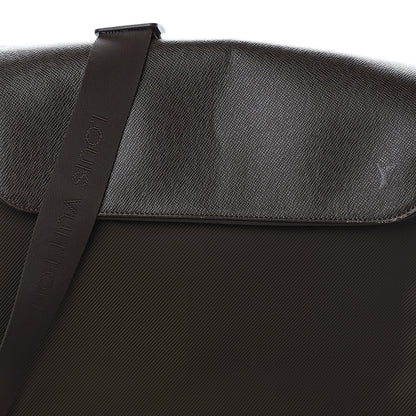 Louis Vuitton Taiga Taimyr Messenger Bag Grizzli 6 of 8