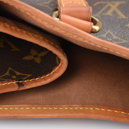 Louis Vuitton Monogram Batignolles Vertical 9 of 19