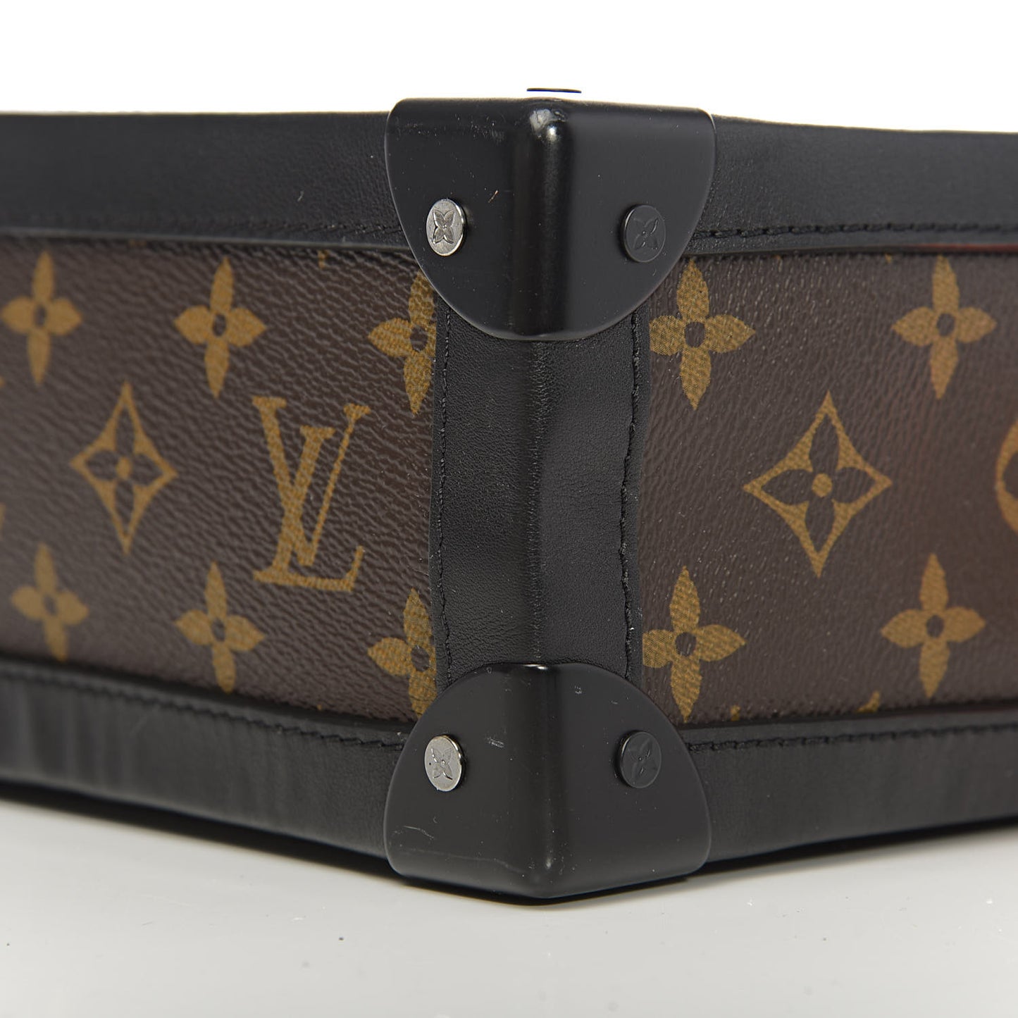 Monogram Solar Ray Soft Trunk