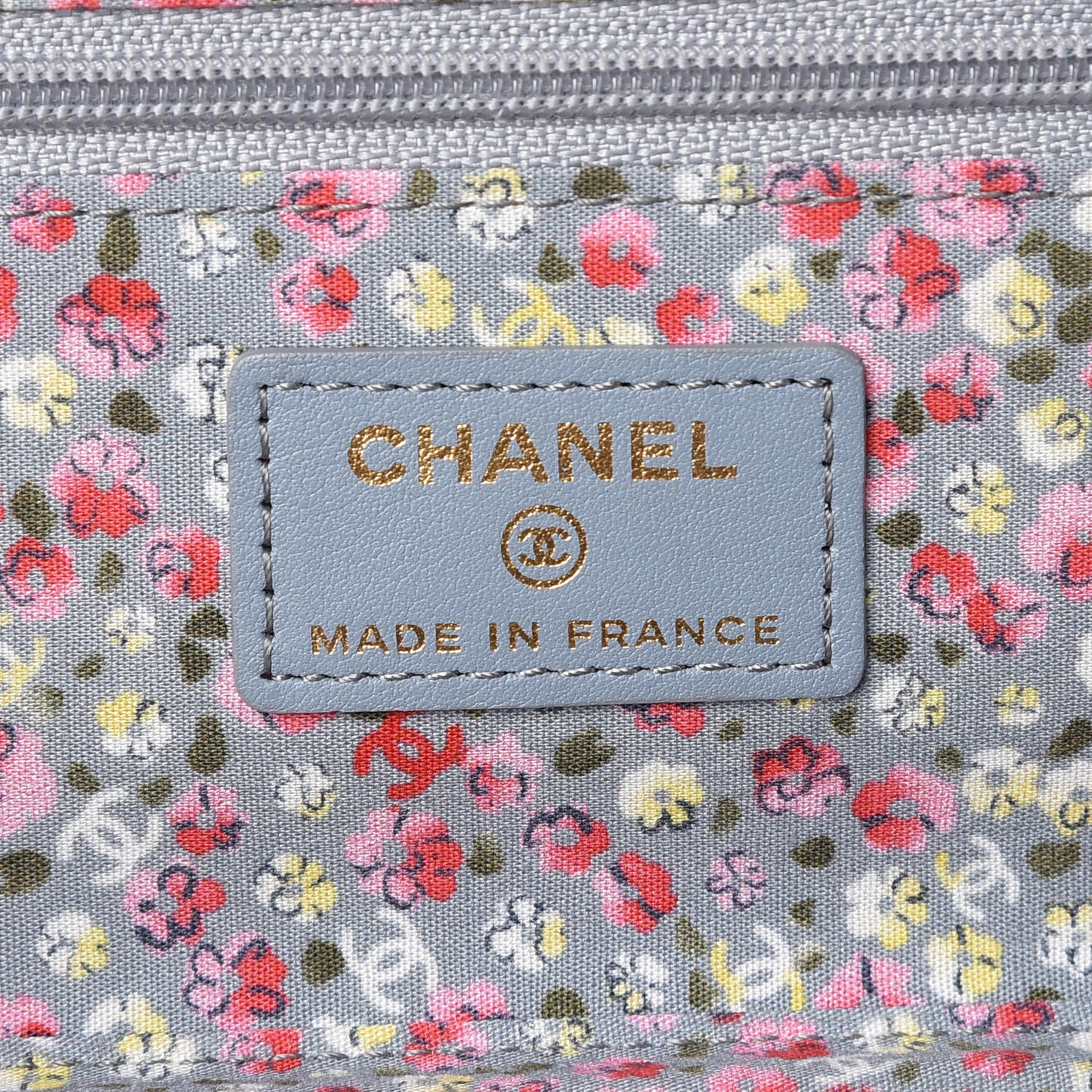 Canvas Quilted Coco Cuba Charms Wallet On Chain WOC Khaki