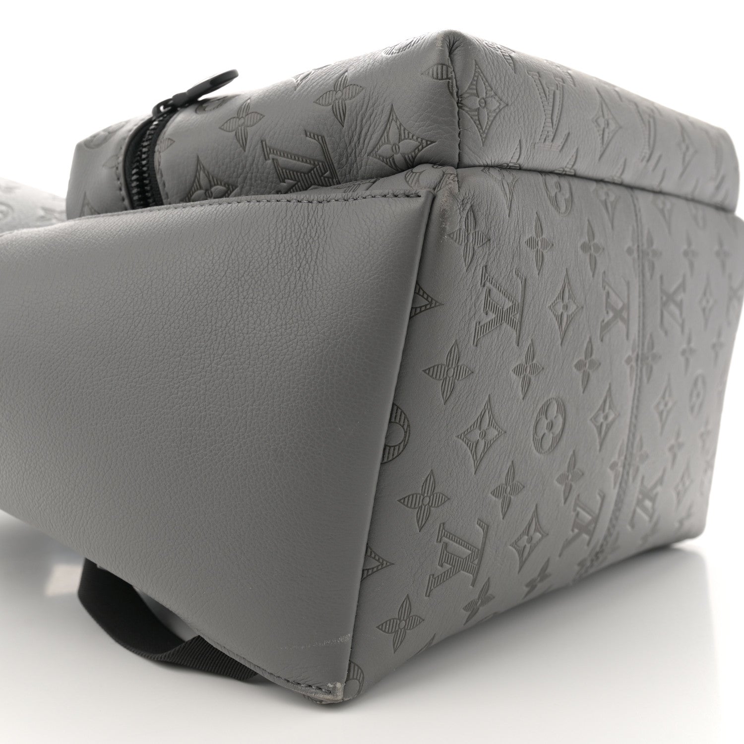 Louis Vuitton Calfskin Monogram Shadow Discovery Backpack Anthracite Gray 8 of 11