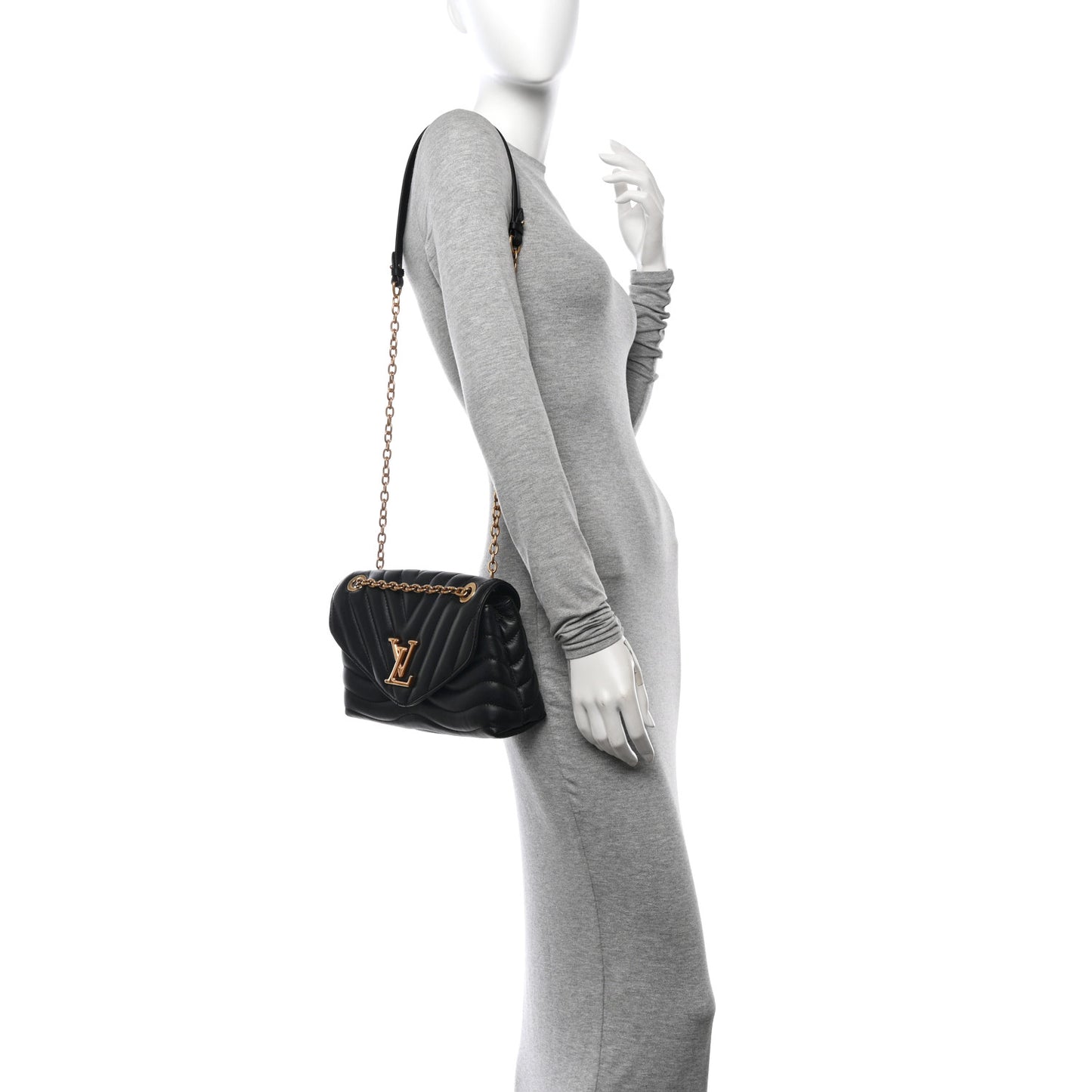 Calfskin New Wave Chain Bag MM NM Black