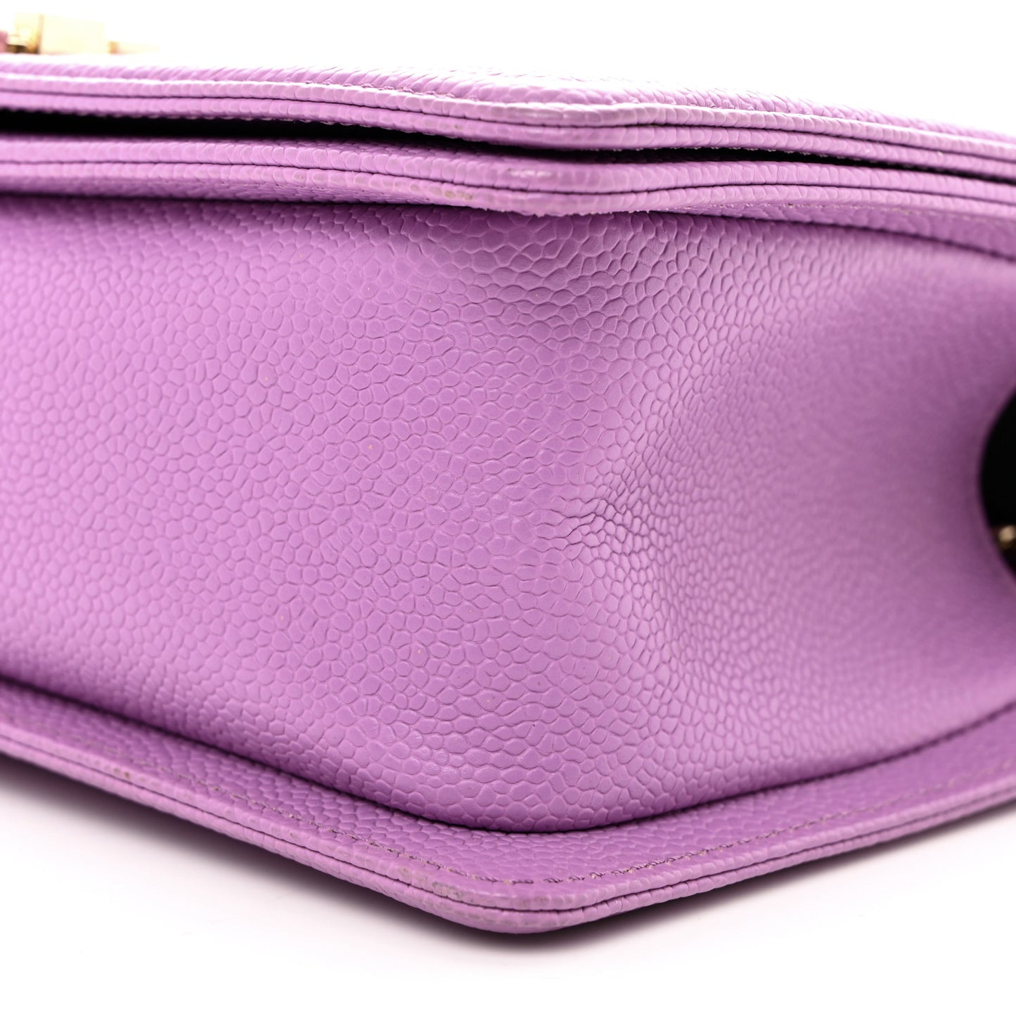 Caviar Quilted Medium Boy Flap Purple