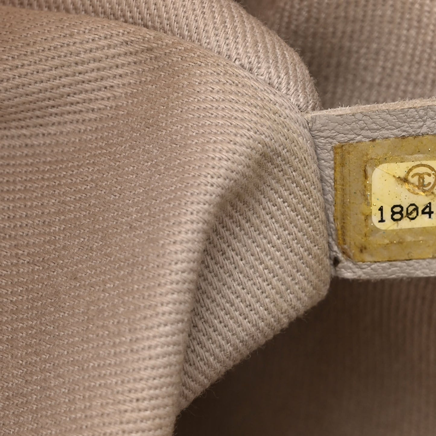 Caviar Quilted Jumbo Easy Flap Dark White