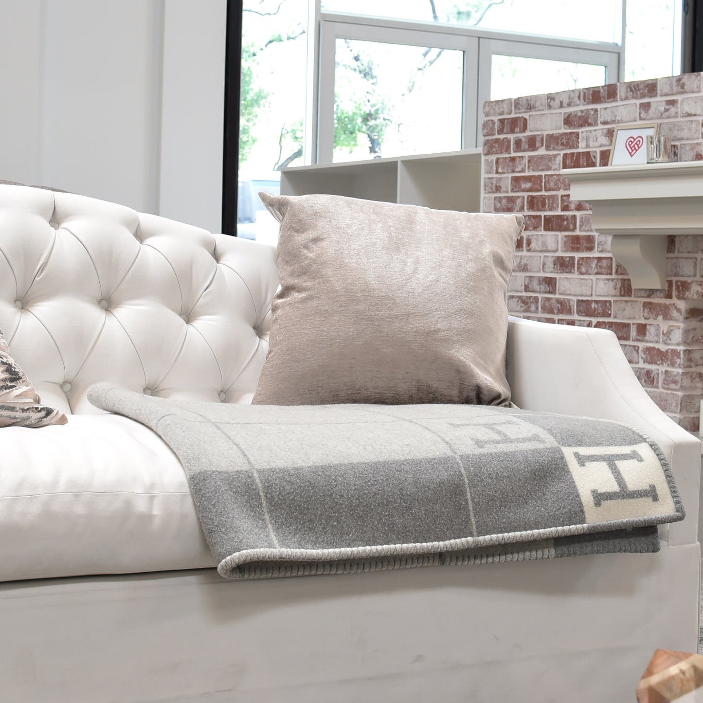 Wool Cashmere Avalon III Blanket Ecru Gris Clair