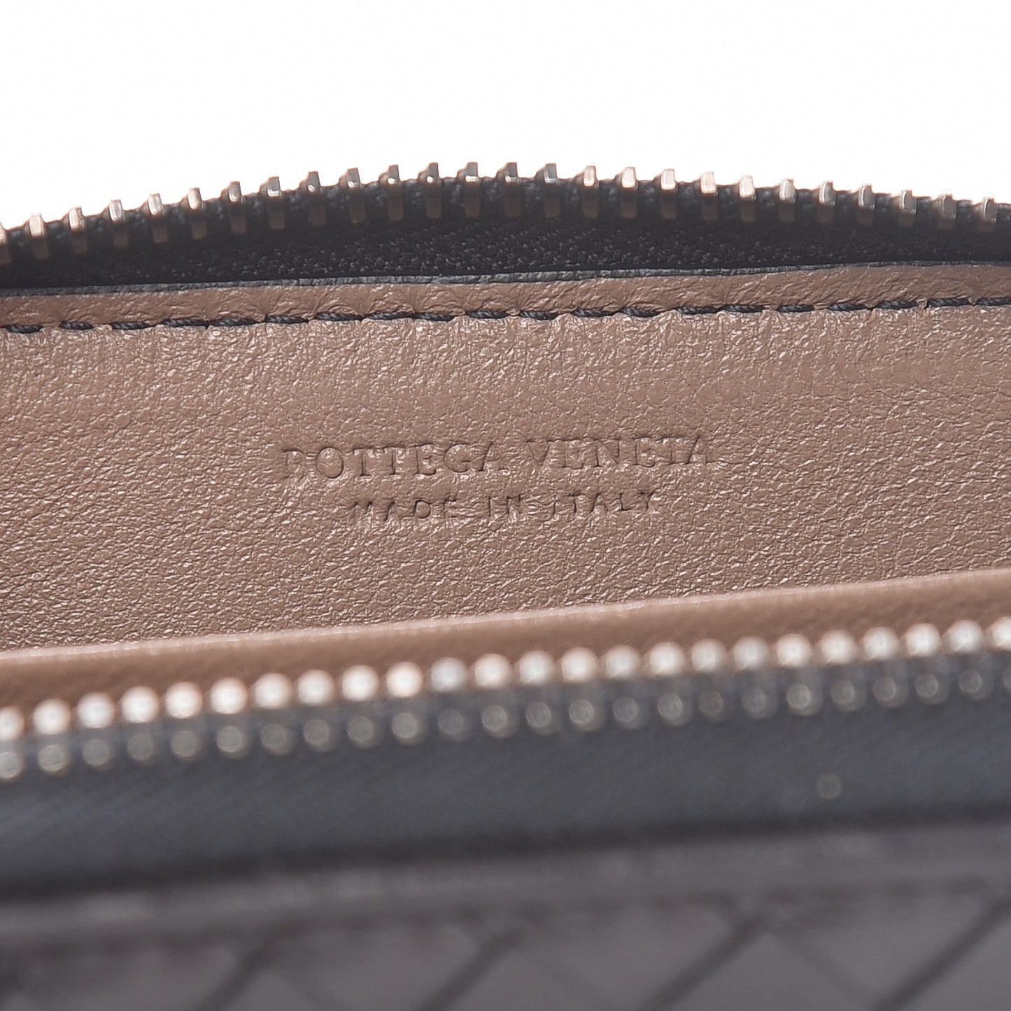 Nappa Intrecciato Zip Around Card Holder Black