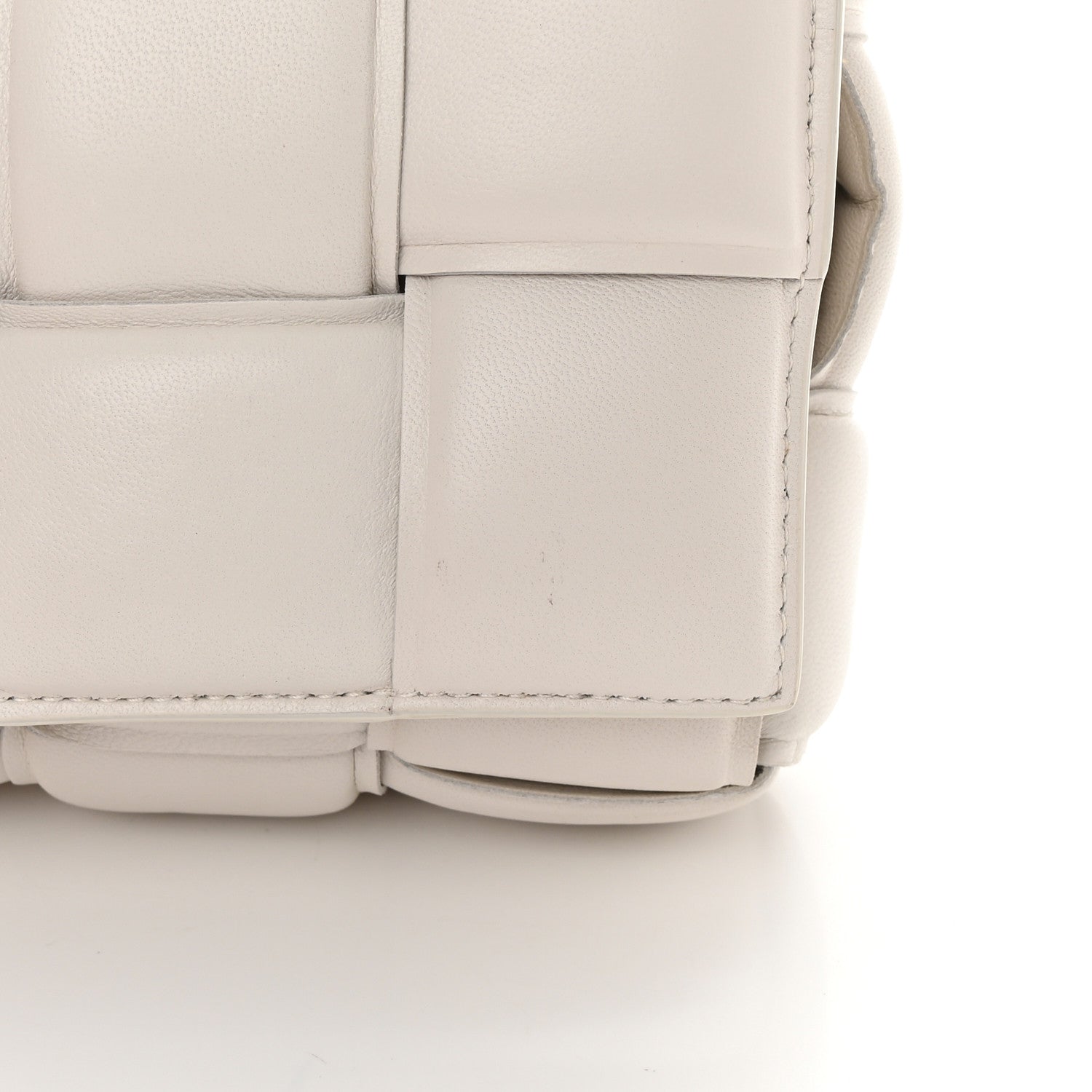 Bottega Veneta Lambskin Maxi Intreccio Padded Chain Cassette Crossbody Bag White 14 of 15