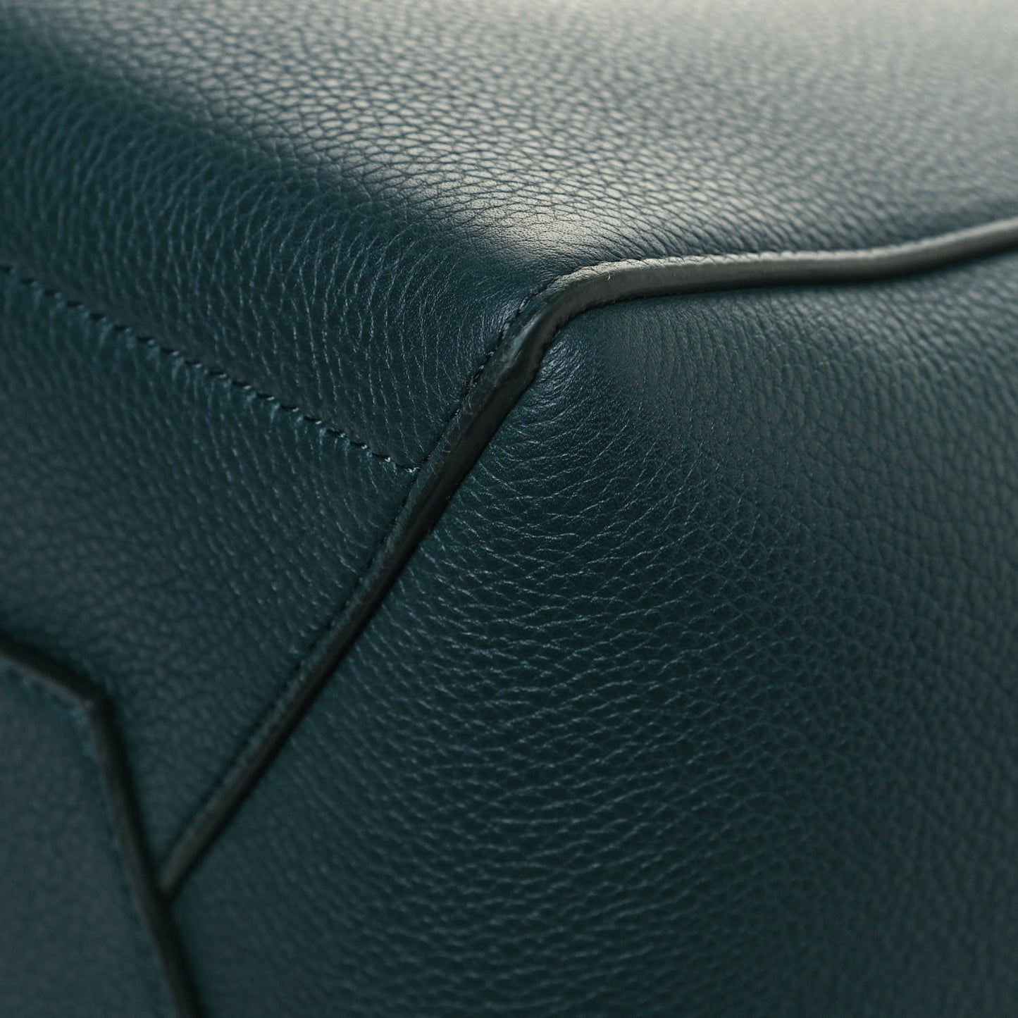 Soft Grained Calfskin Sangle Bucket Bag Amazone