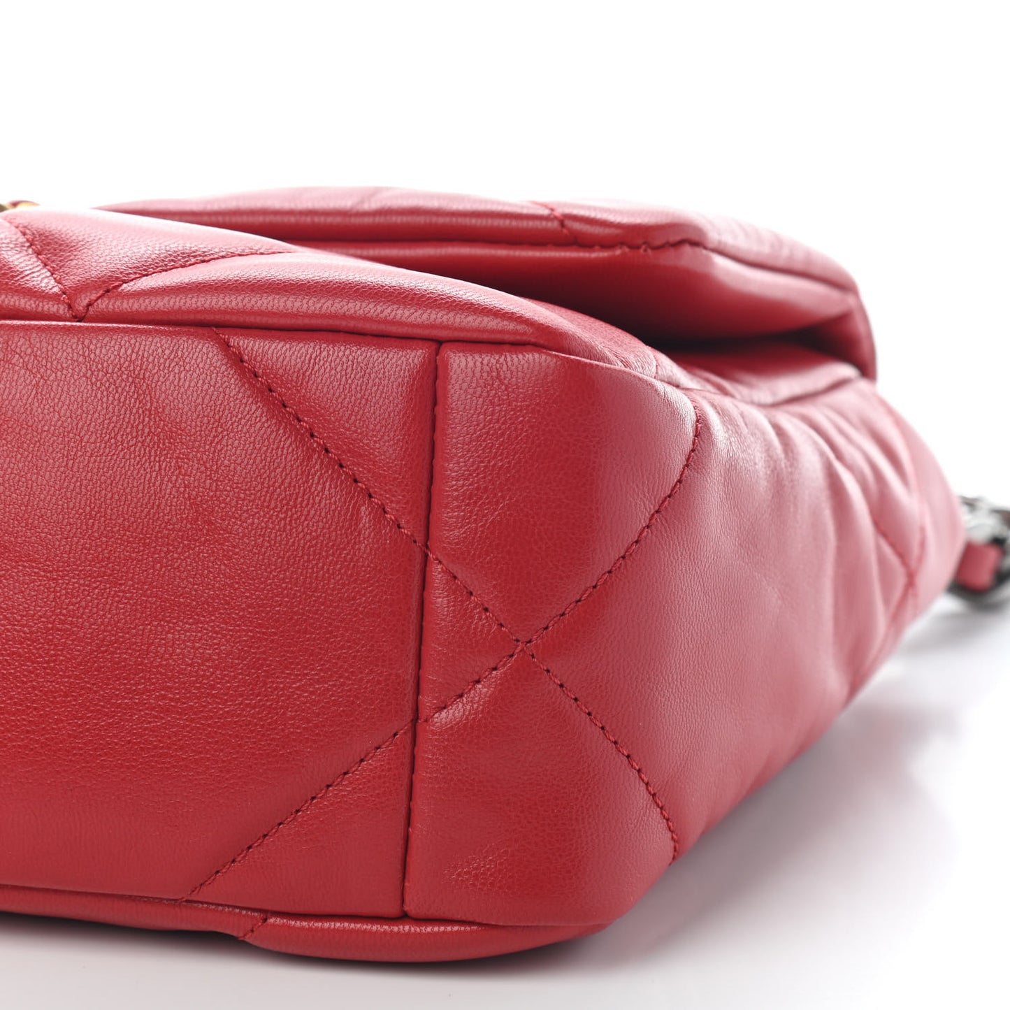 Goatskin Quilted Medium Chanel 19 Flap Red