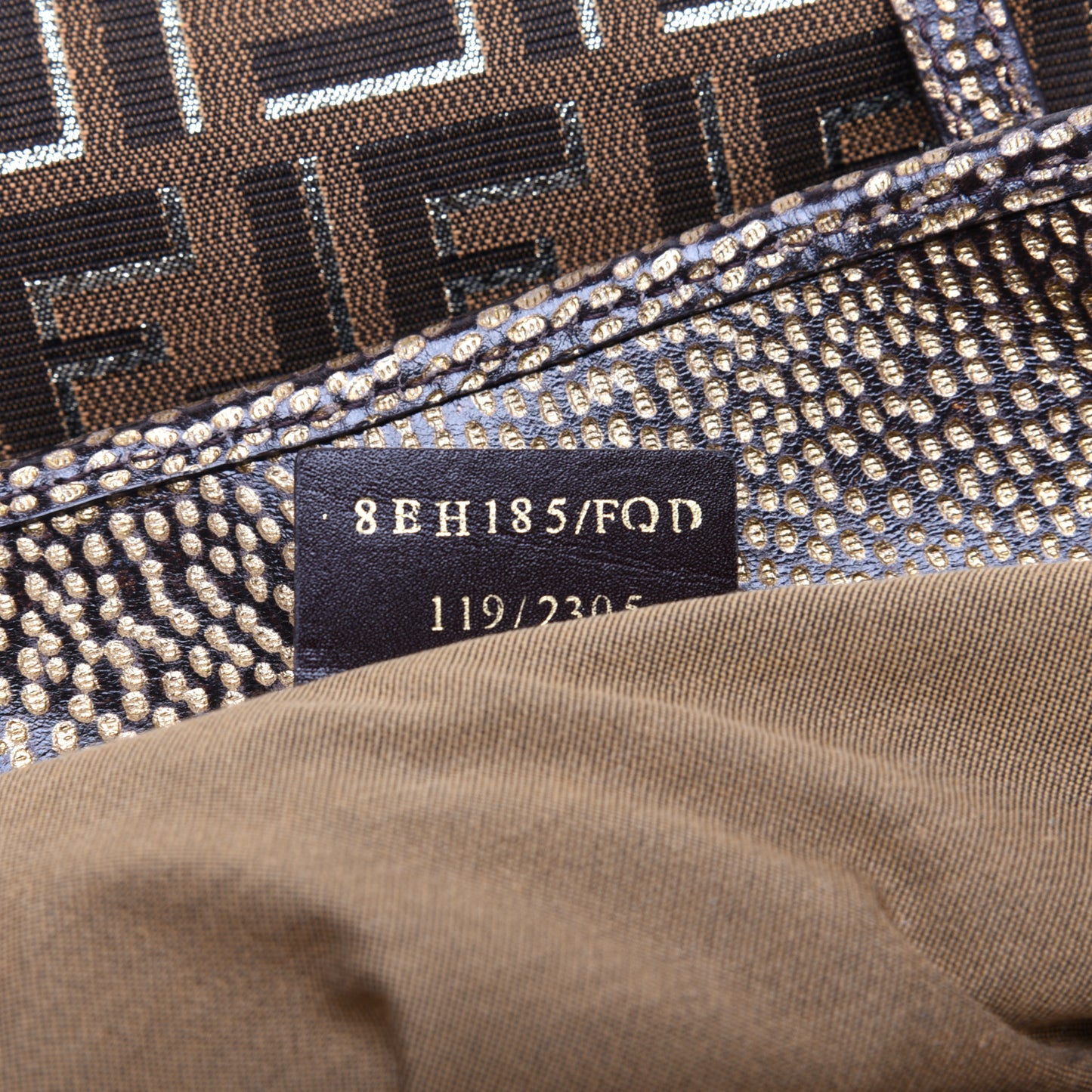 Zucca Vitello Medium Roll Tote Tobacco Oro Moro