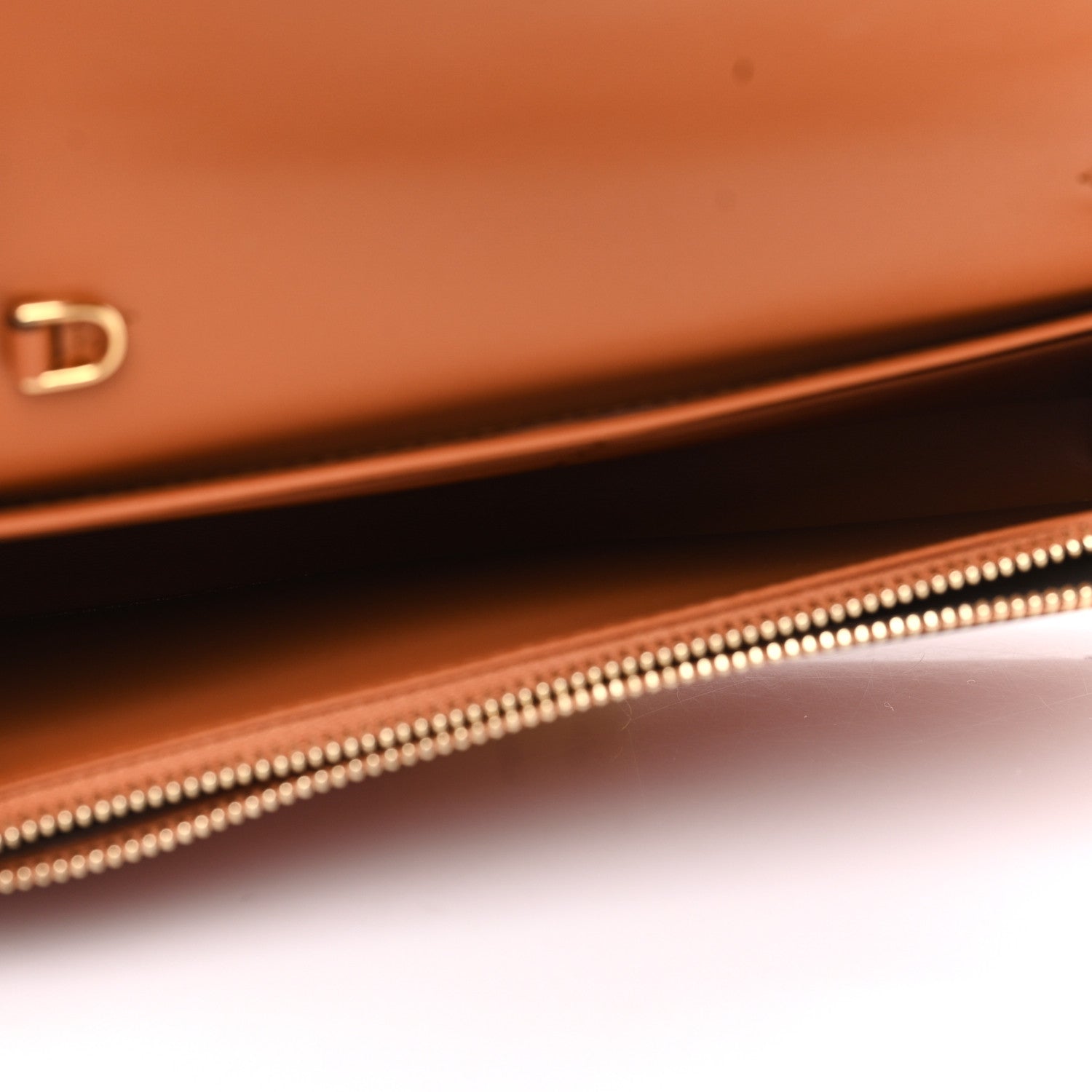 MCM Visetos Large Tracy Chain Wallet Cognac 4 of 7