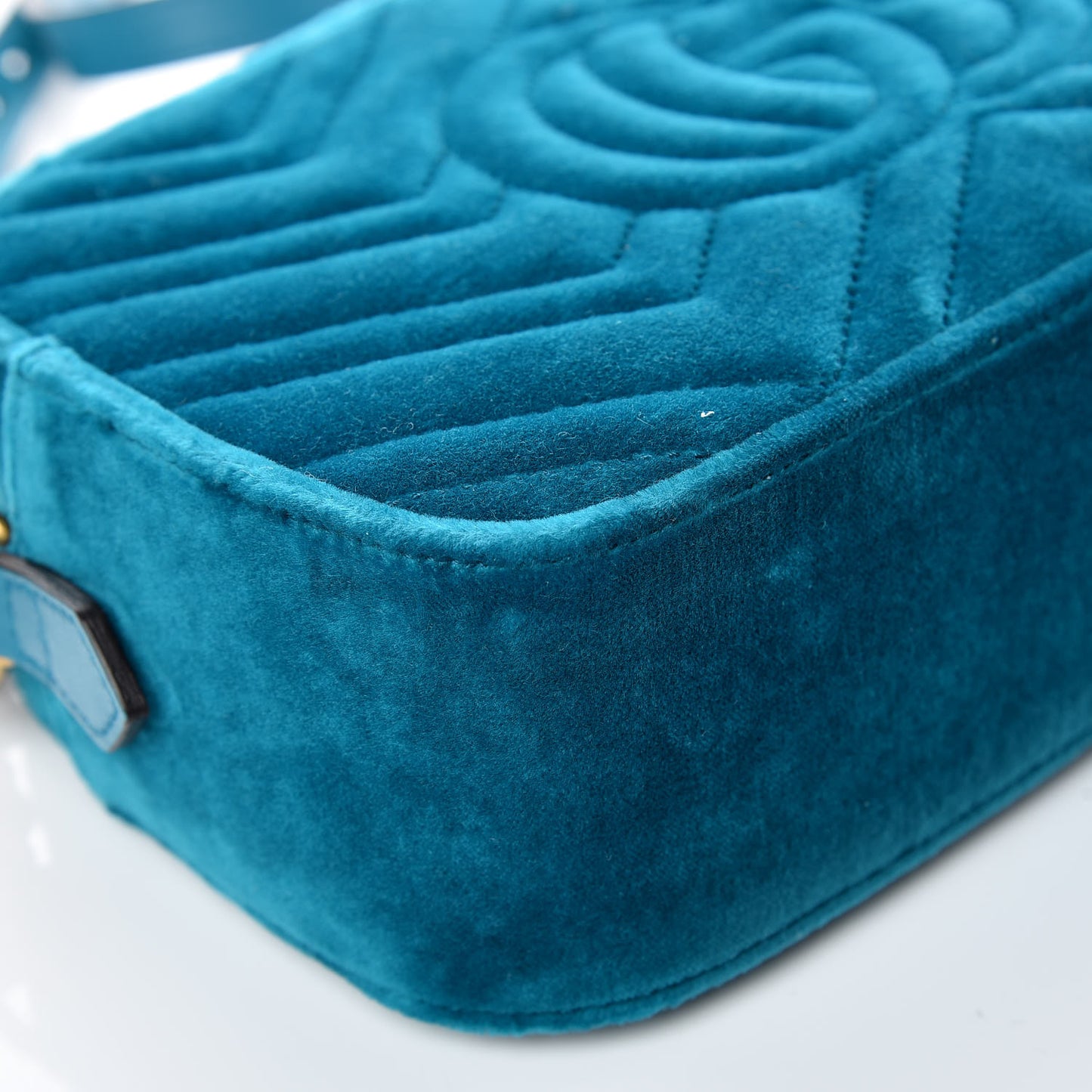 Velvet Matelasse Small GG Marmont Chain Shoulder Bag Pavone Cyan