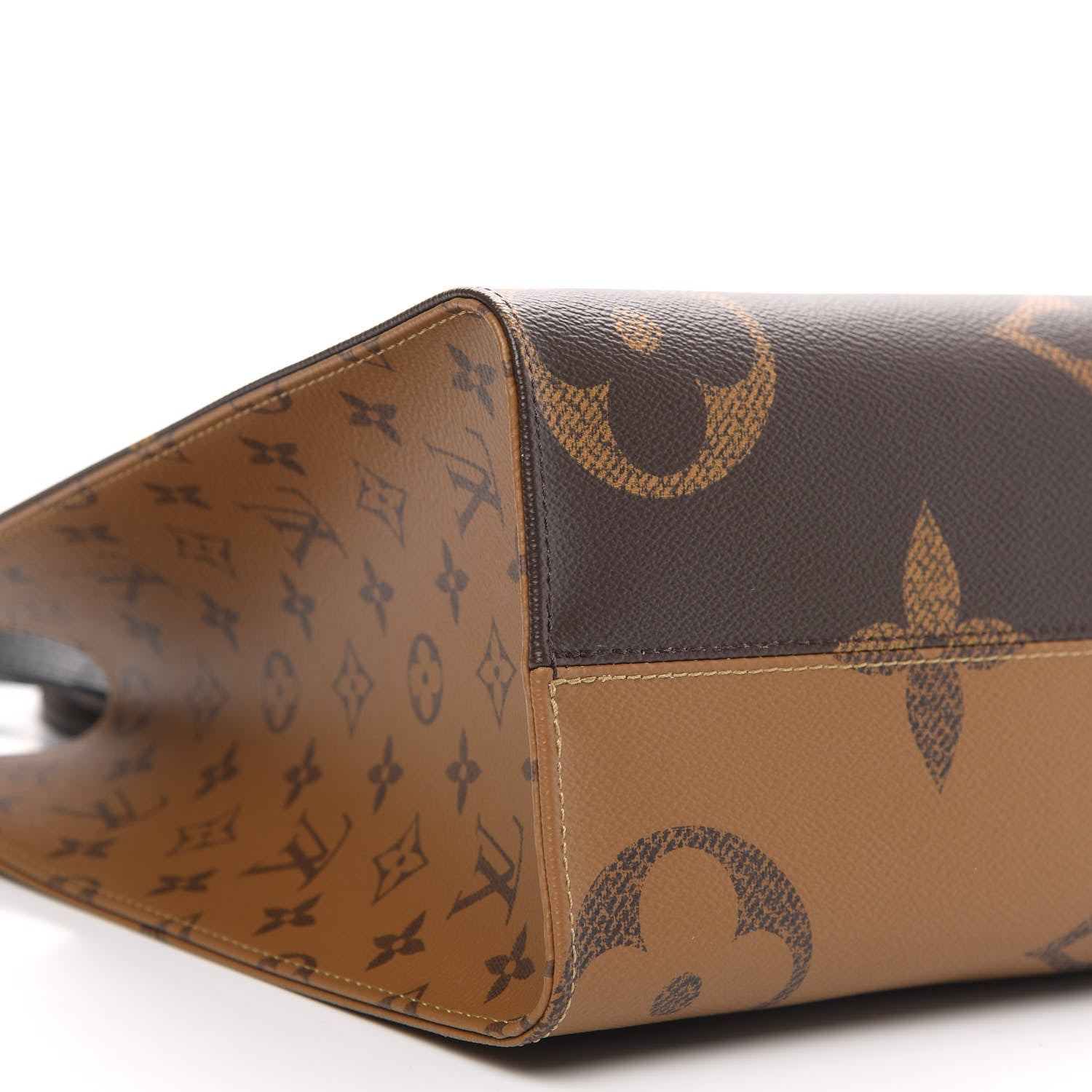 Louis Vuitton Reverse Monogram Giant Onthego MM 8 of 9