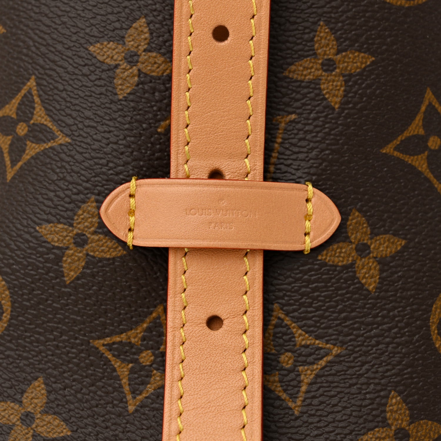 Louis Vuitton Monogram Carryall MM 7 of 11