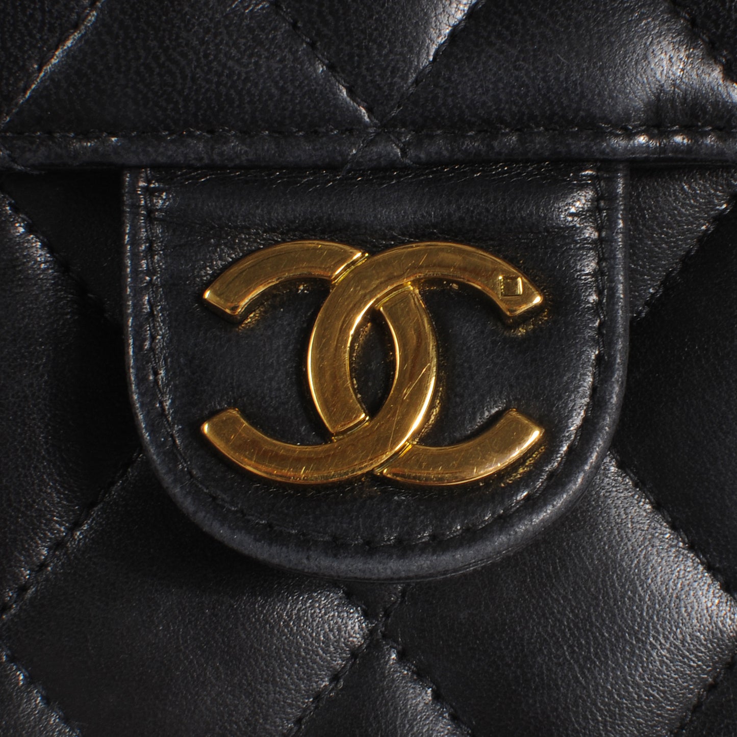 Lambskin Single Flap Black