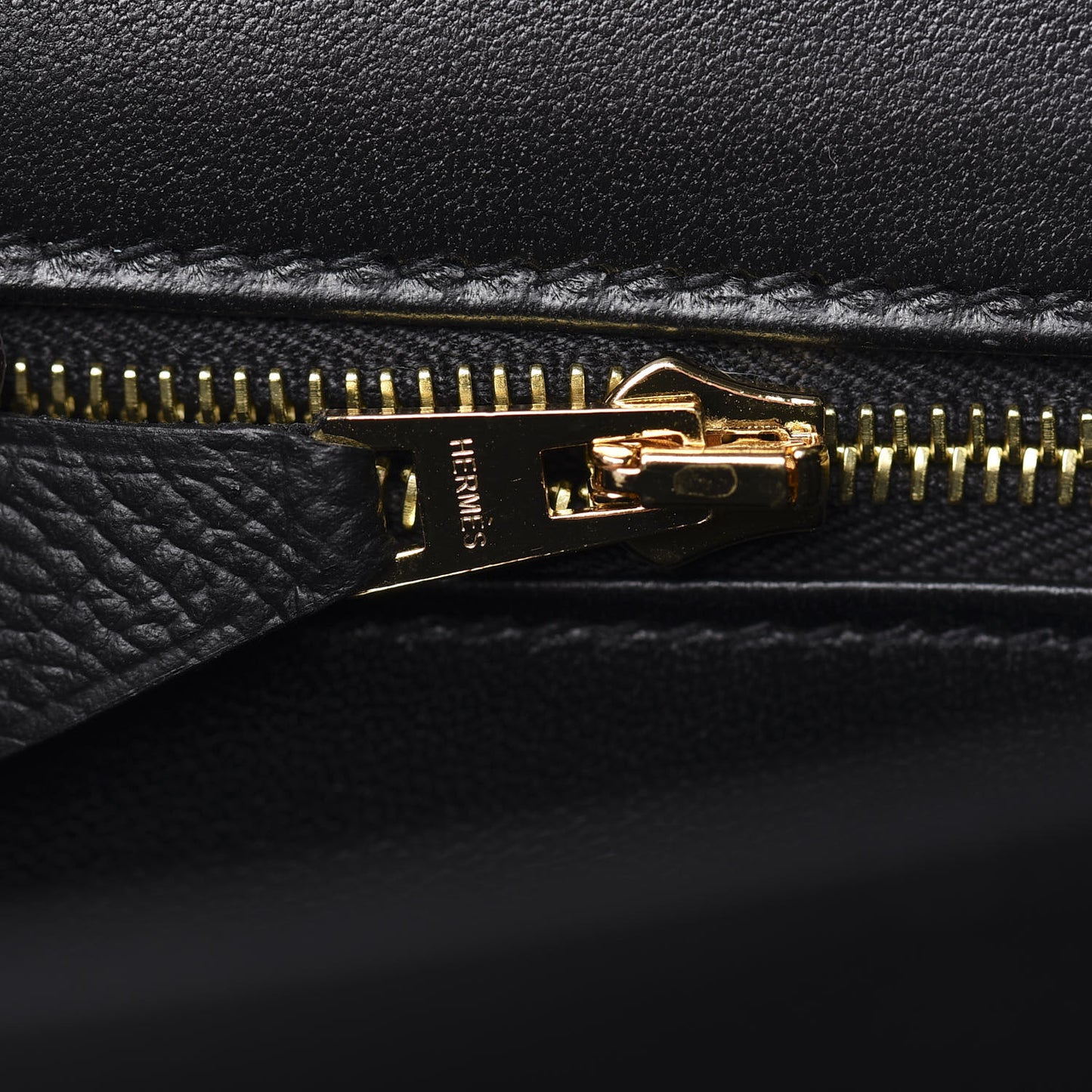 Epsom Constance 24 Black
