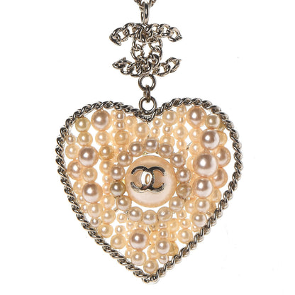 Chanel Pearl CC Chain Heart Medallion Necklace Light Gold 4 of 7