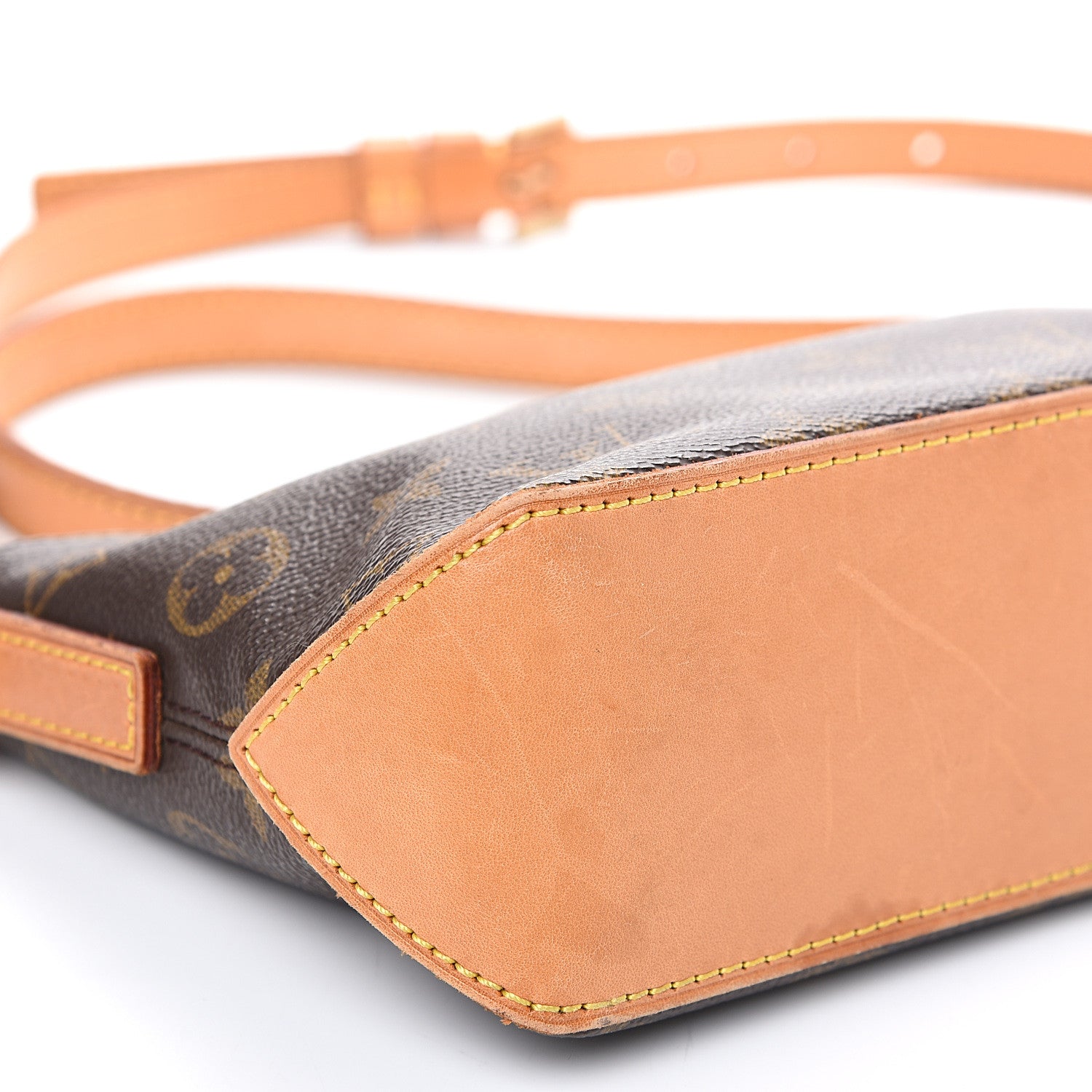 Louis Vuitton Monogram Trotteur 9 of 11