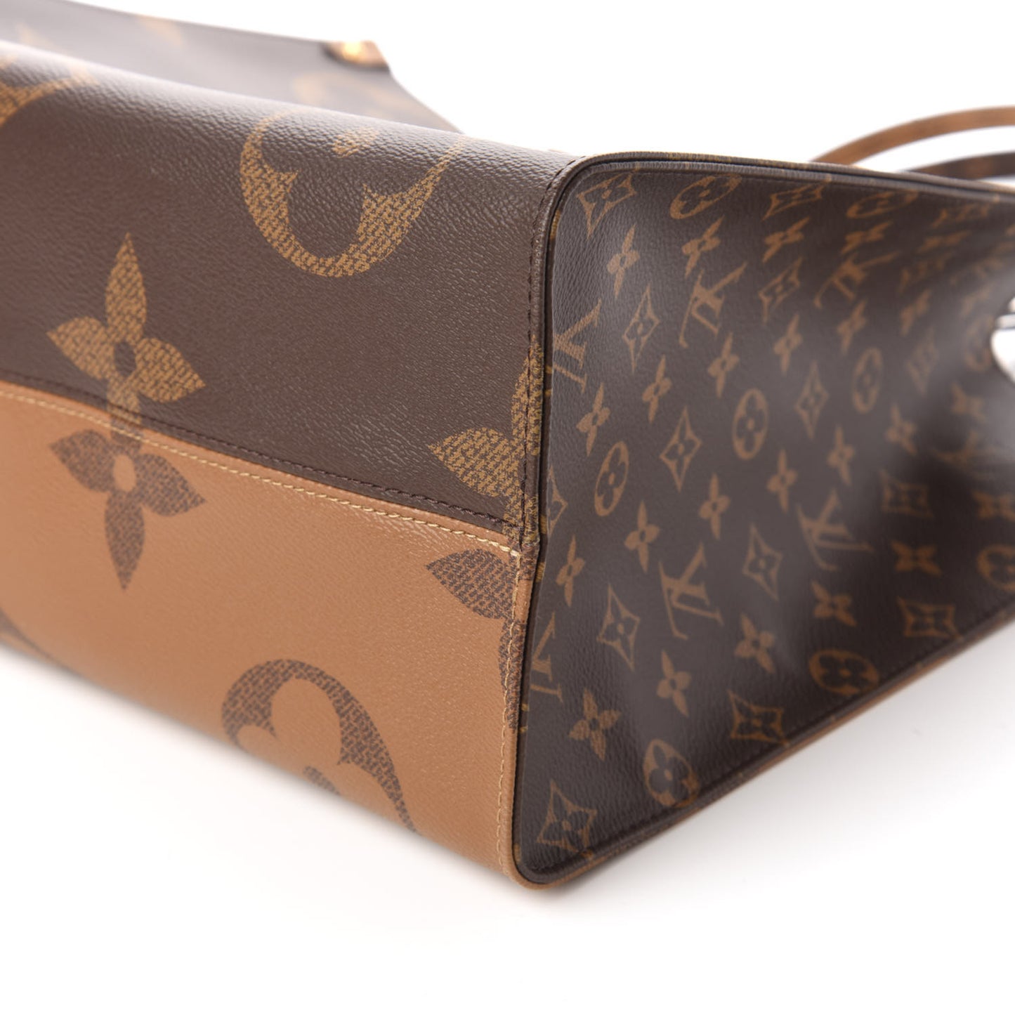Reverse Monogram Giant Onthego GM