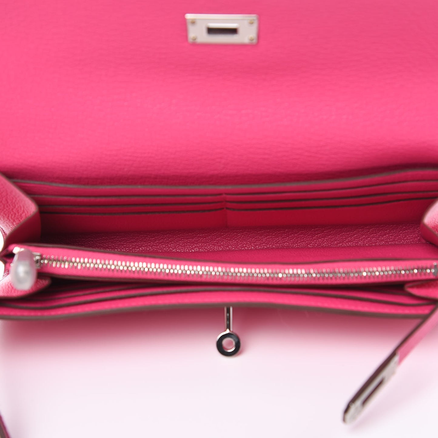 Chevre Mysore Kelly Longue Wallet Rose Tyrien